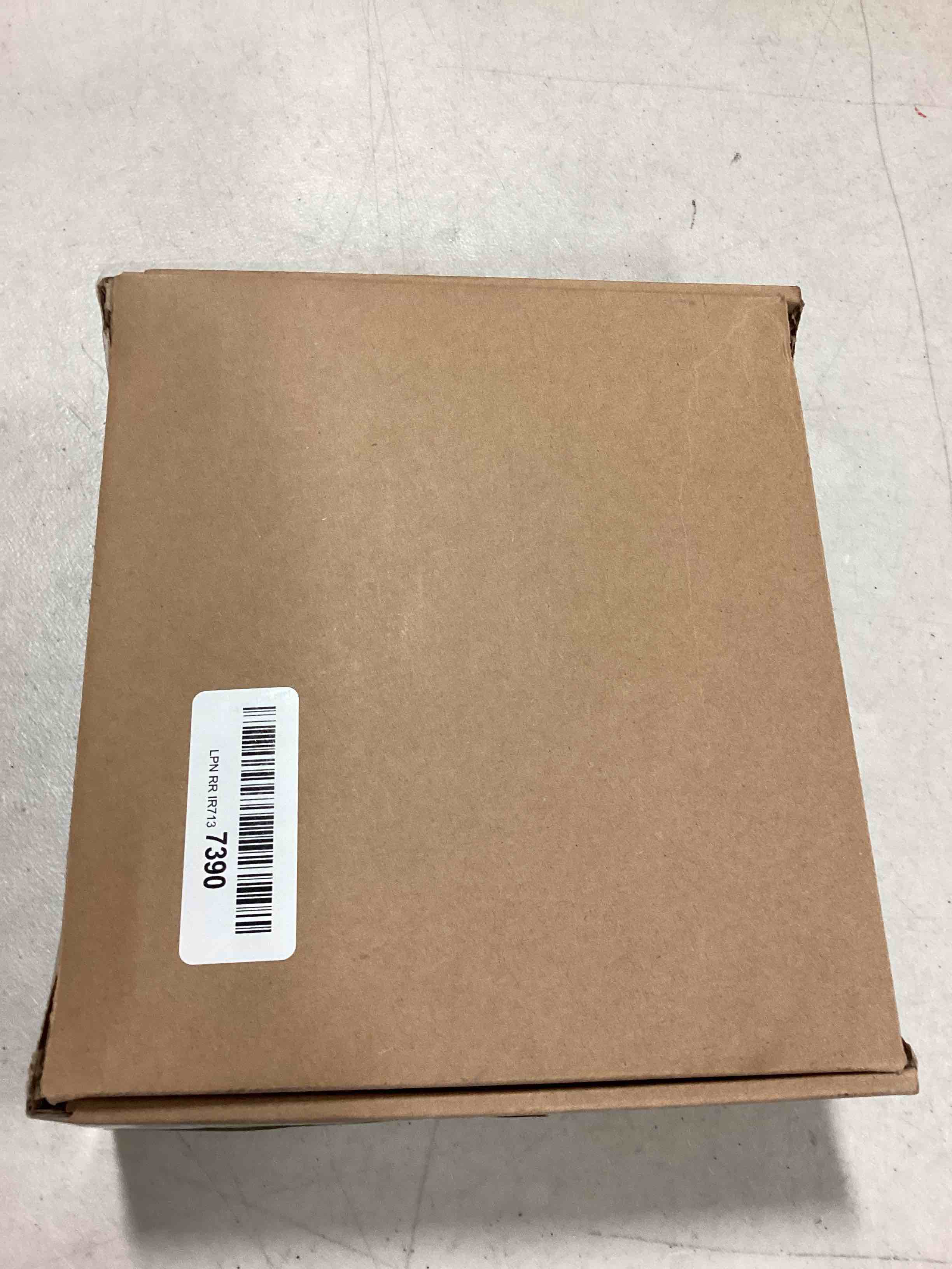 https://s3.amazonaws.com/lotting-images-prod/bidfta/GRN6631366_1716490015413.jpeg