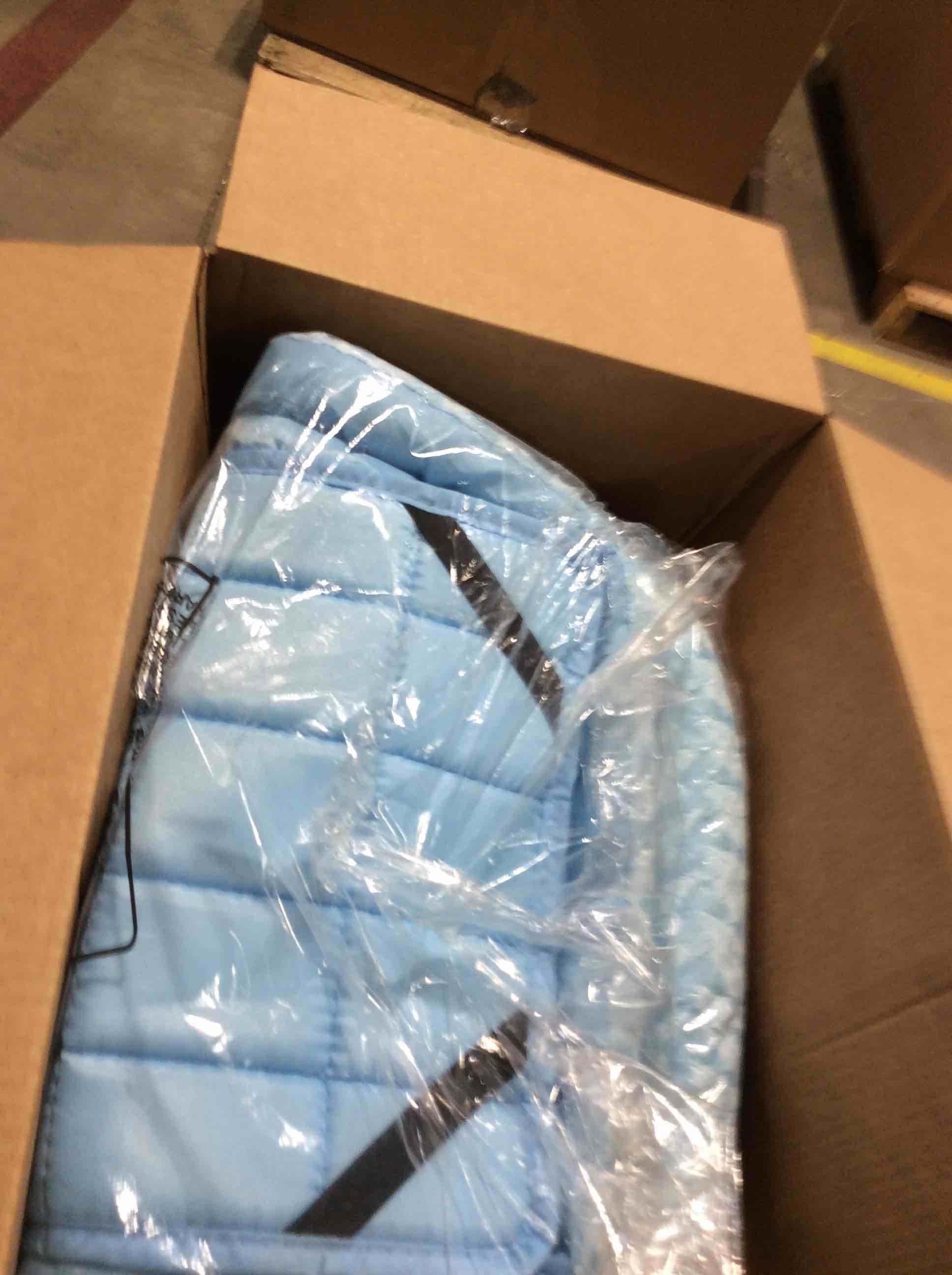 https://s3.amazonaws.com/lotting-images-prod/bidfta/GRN6632937_1727198436034.jpeg