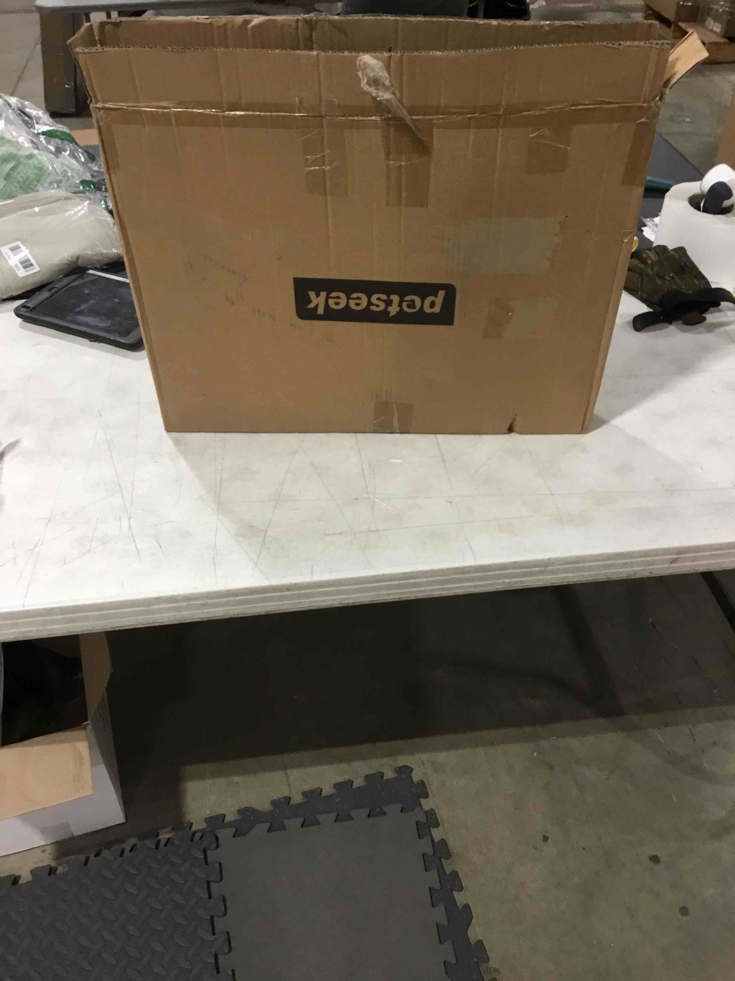 https://s3.amazonaws.com/lotting-images-prod/bidfta/GRN6633765_1727783690164.jpeg