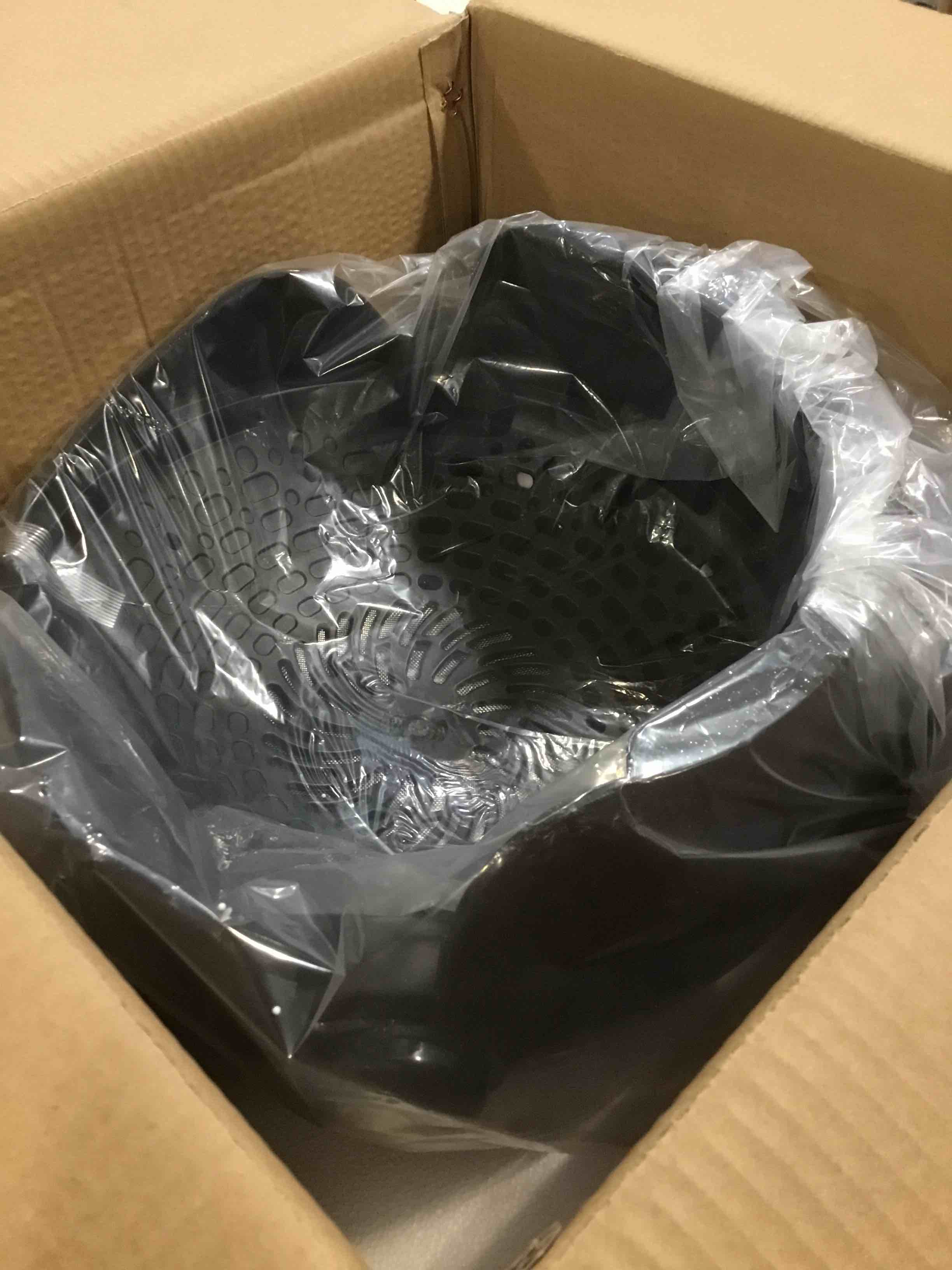 https://s3.amazonaws.com/lotting-images-prod/bidfta/GRN6634400_1729169418902.jpeg
