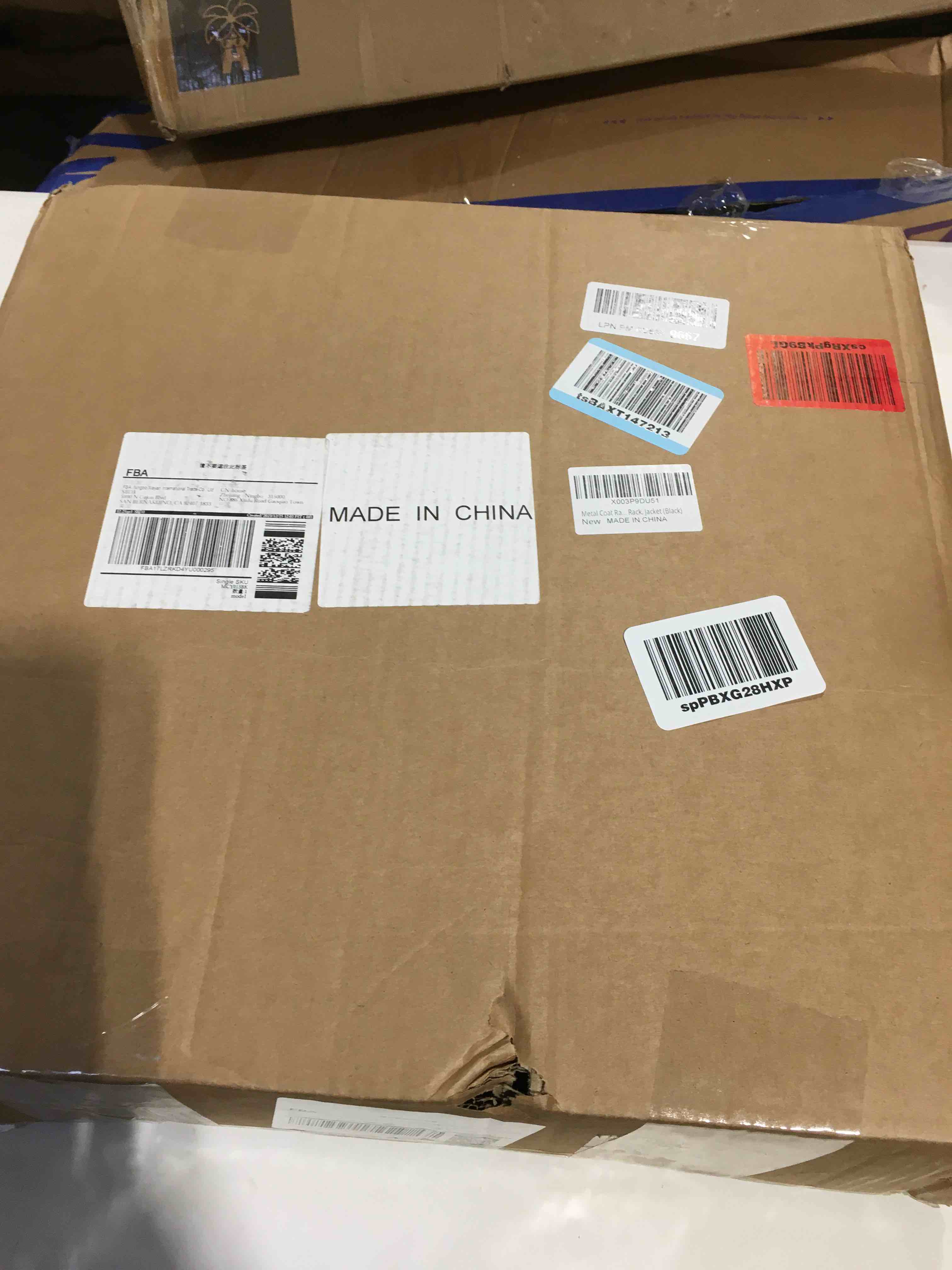 Kertnic Metal Coat Rack Freestanding 16 Hooks, Entryway Coat Racks