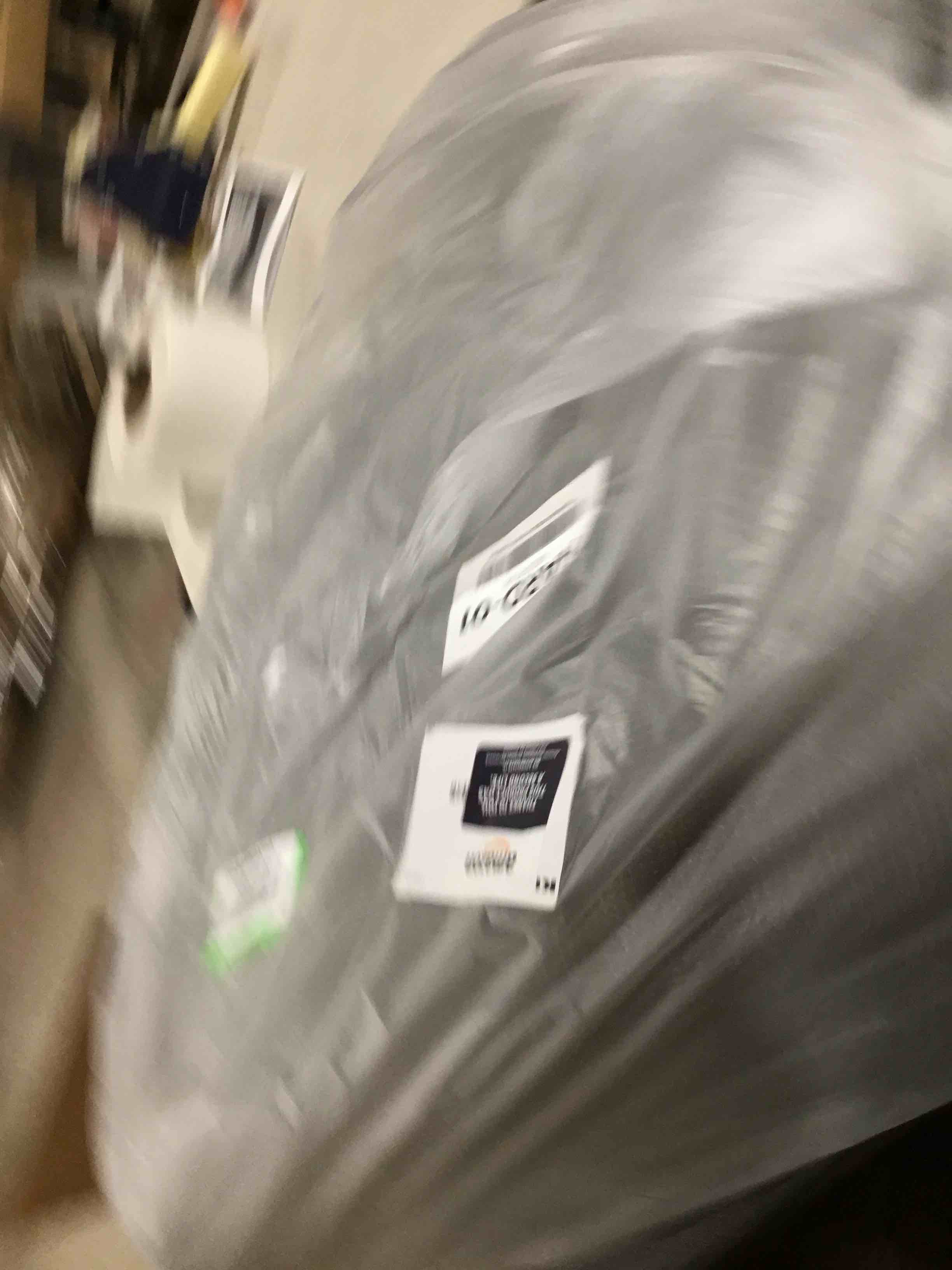 https://s3.amazonaws.com/lotting-images-prod/bidfta/GRN6636085_1728561362302.jpeg