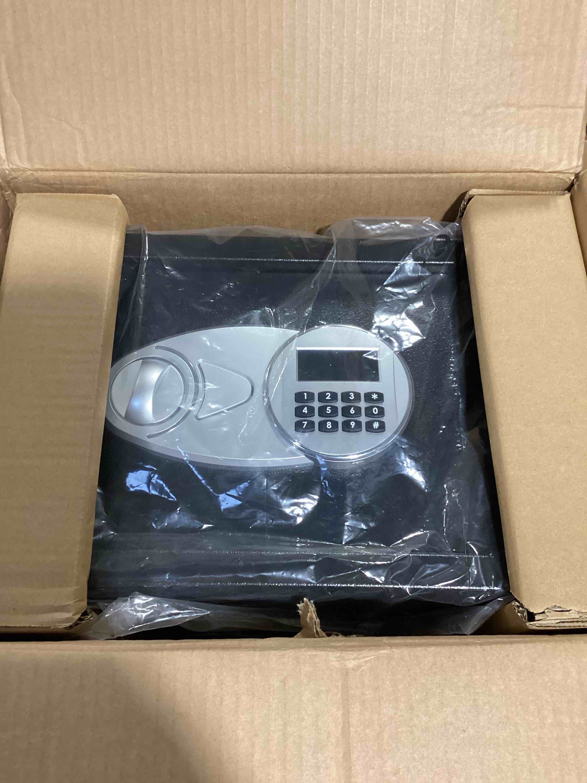 https://s3.amazonaws.com/lotting-images-prod/bidfta/GRN6638047_1727093141904.jpeg