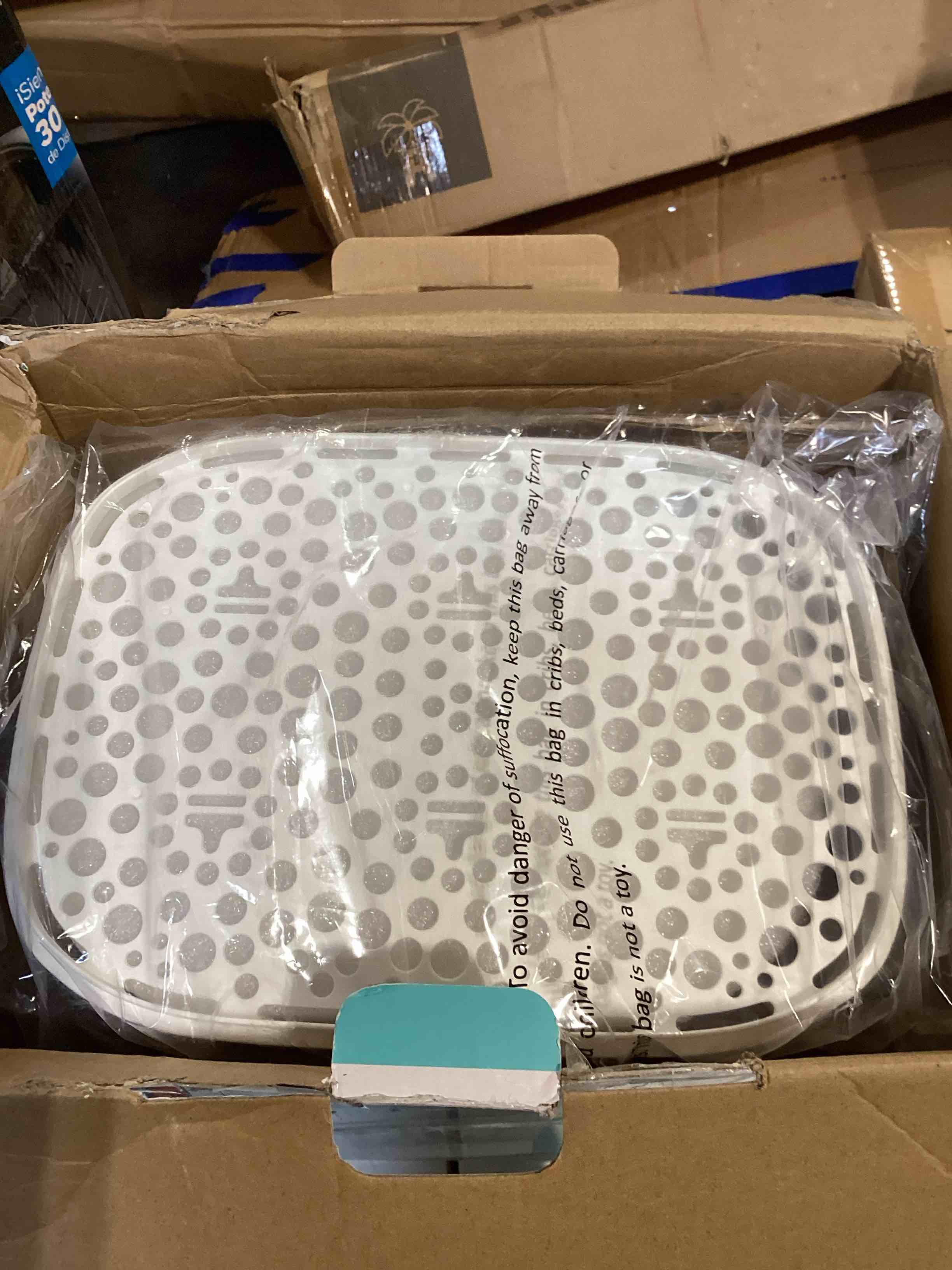 https://s3.amazonaws.com/lotting-images-prod/bidfta/GRN6638111_1727111395774.jpeg