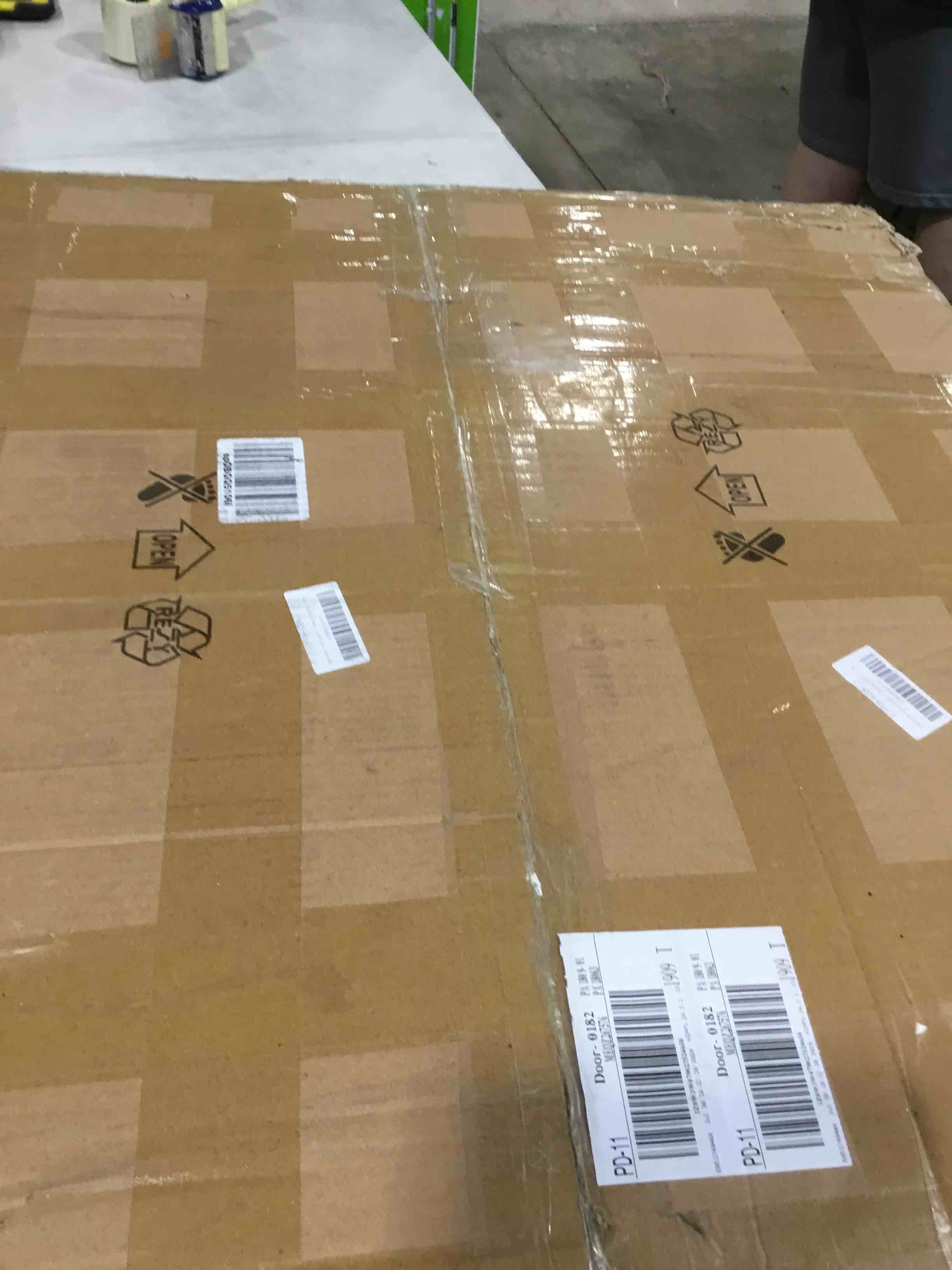 https://s3.amazonaws.com/lotting-images-prod/bidfta/GRN6638633_1728589599193.jpeg
