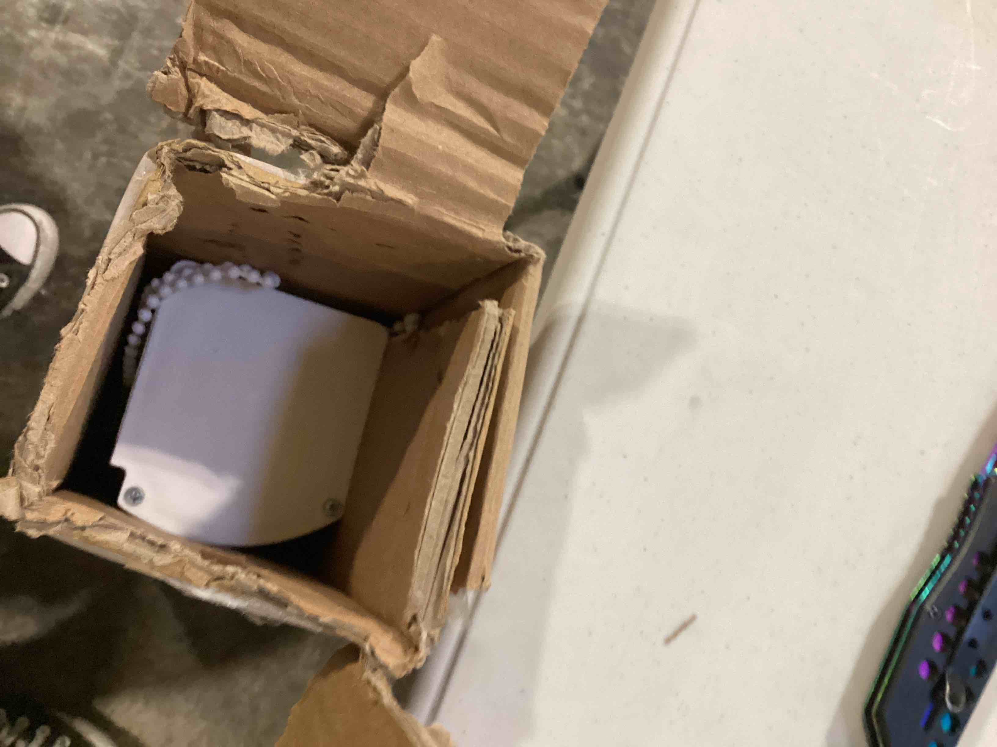 https://s3.amazonaws.com/lotting-images-prod/bidfta/GRN6640194_1727957113396.jpeg
