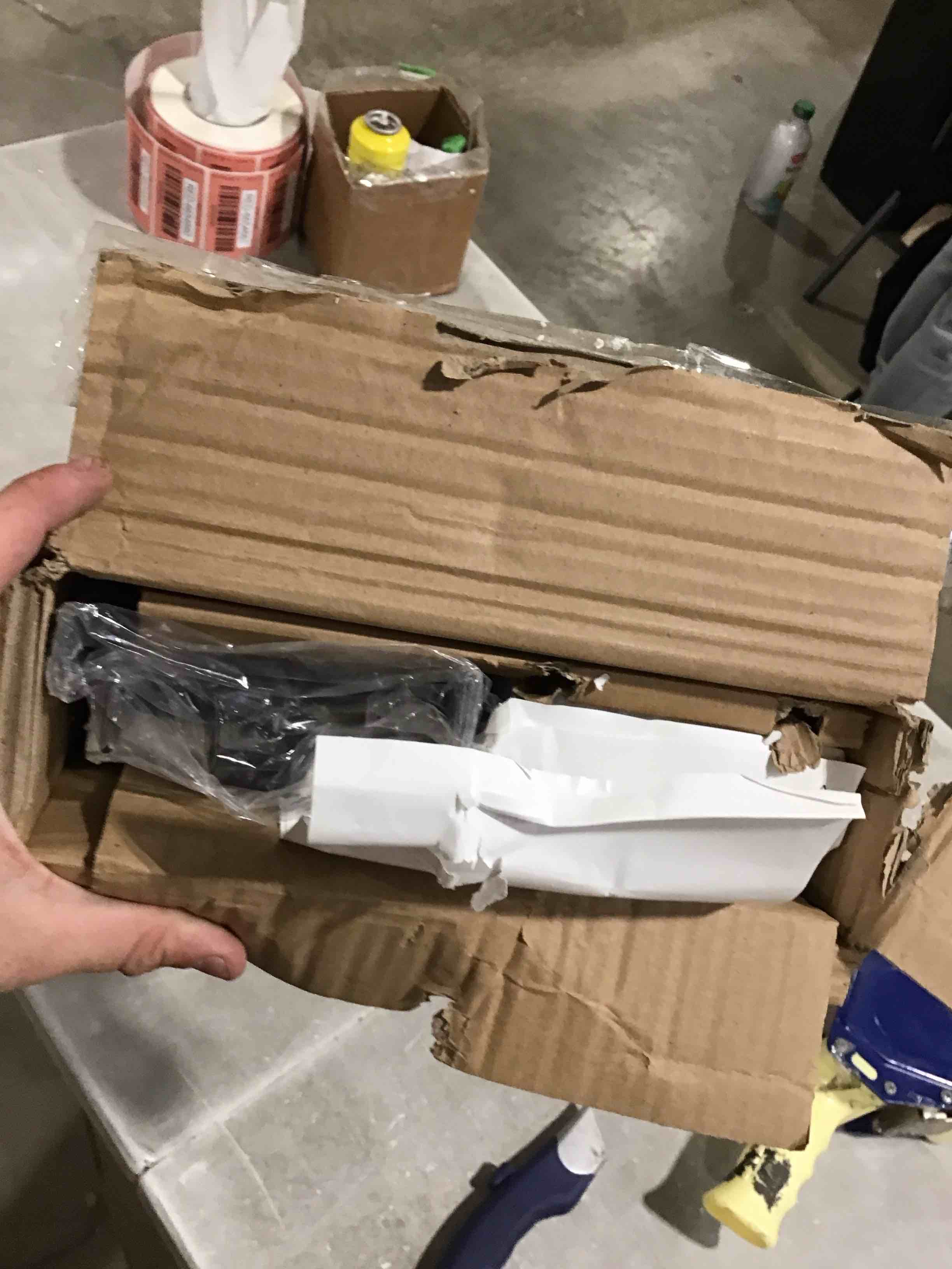 https://s3.amazonaws.com/lotting-images-prod/bidfta/GRN6641856_1727872125941.jpeg