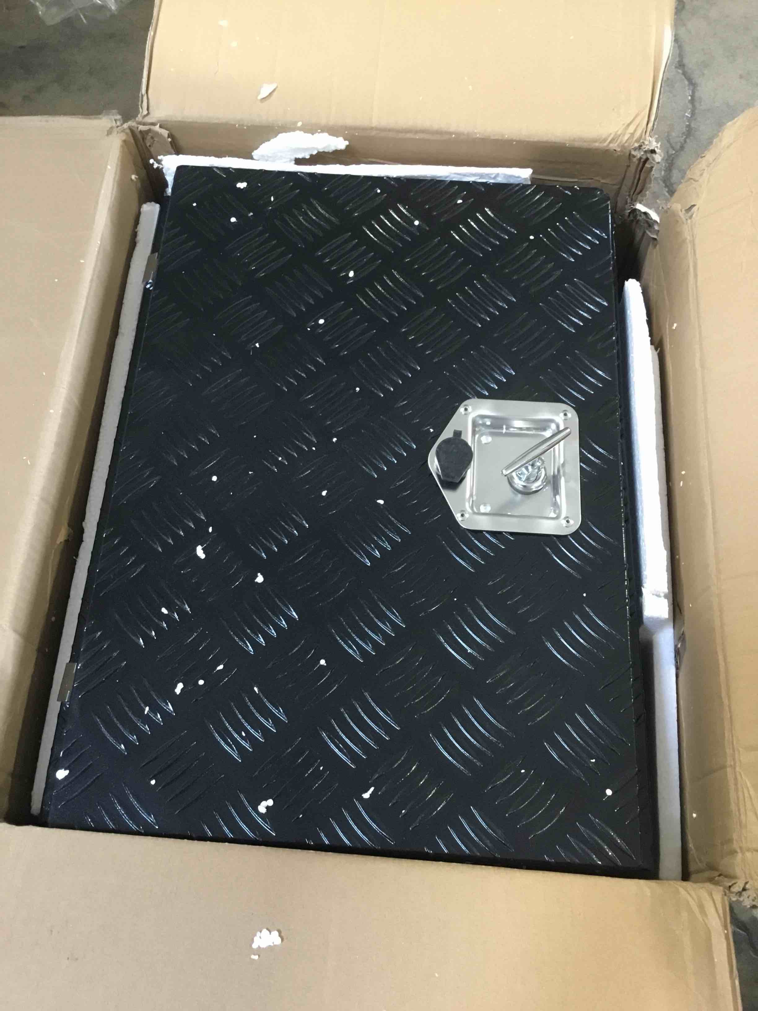 https://s3.amazonaws.com/lotting-images-prod/bidfta/GRN6644060_1727293175952.jpeg