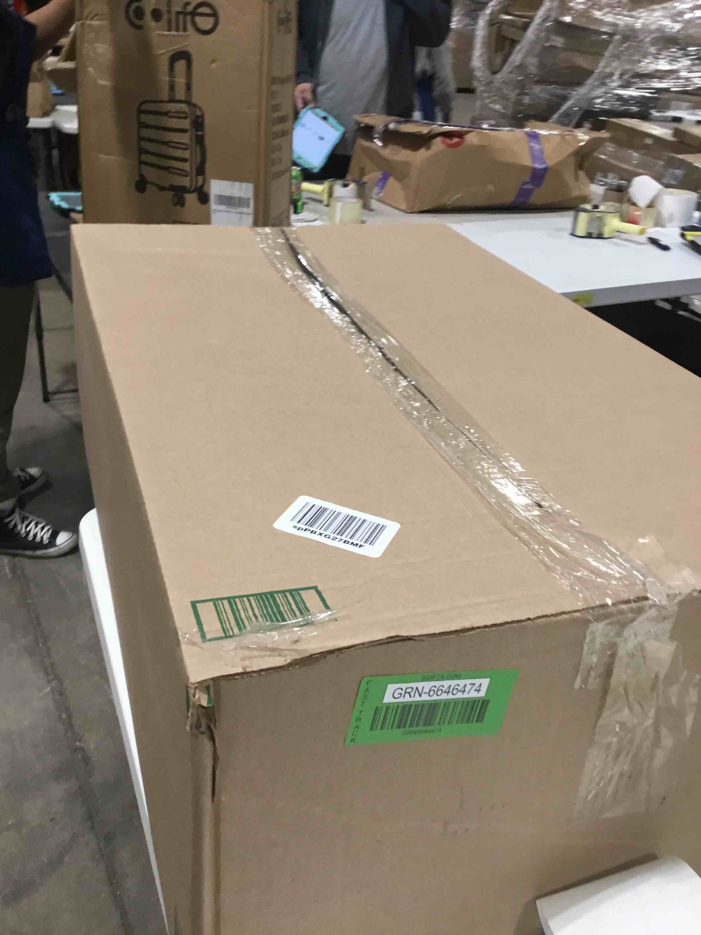 https://s3.amazonaws.com/lotting-images-prod/bidfta/GRN6646474_1728649400270.jpeg
