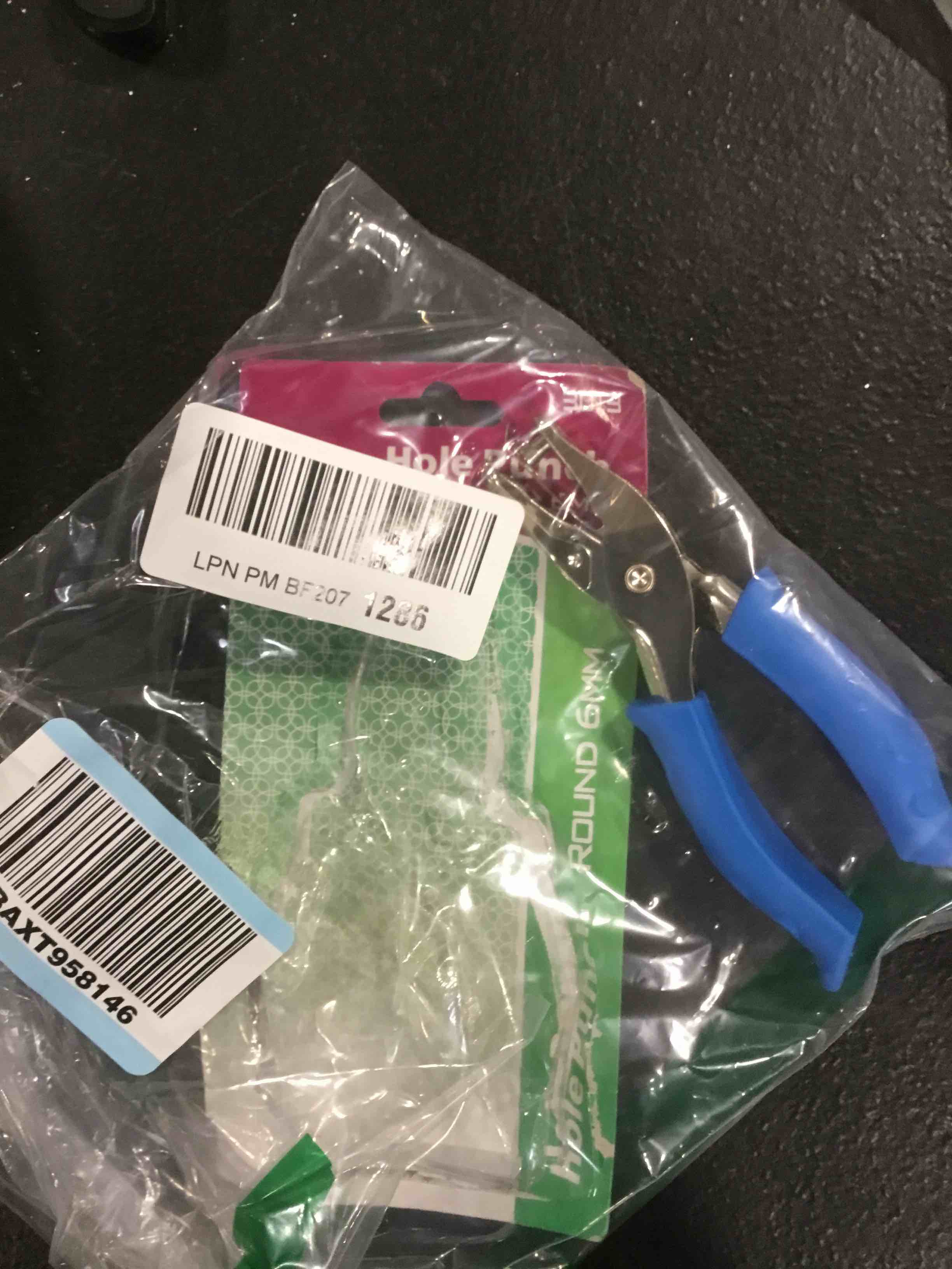https://s3.amazonaws.com/lotting-images-prod/bidfta/GRN6647299_1728650675527.jpeg