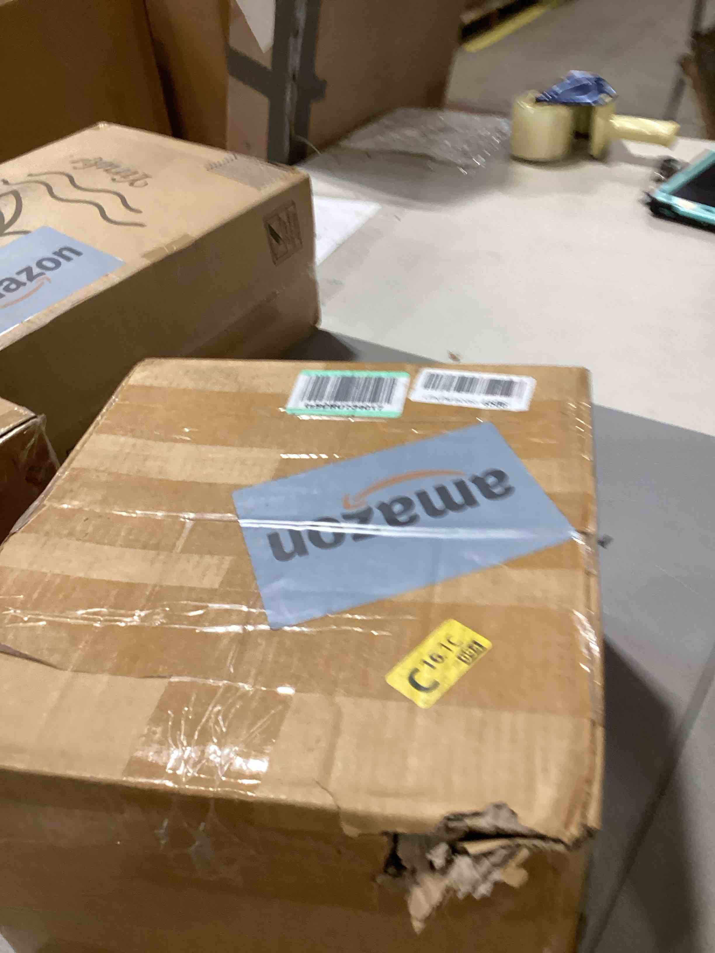 https://s3.amazonaws.com/lotting-images-prod/bidfta/GRN6650190_1727796670373.jpeg