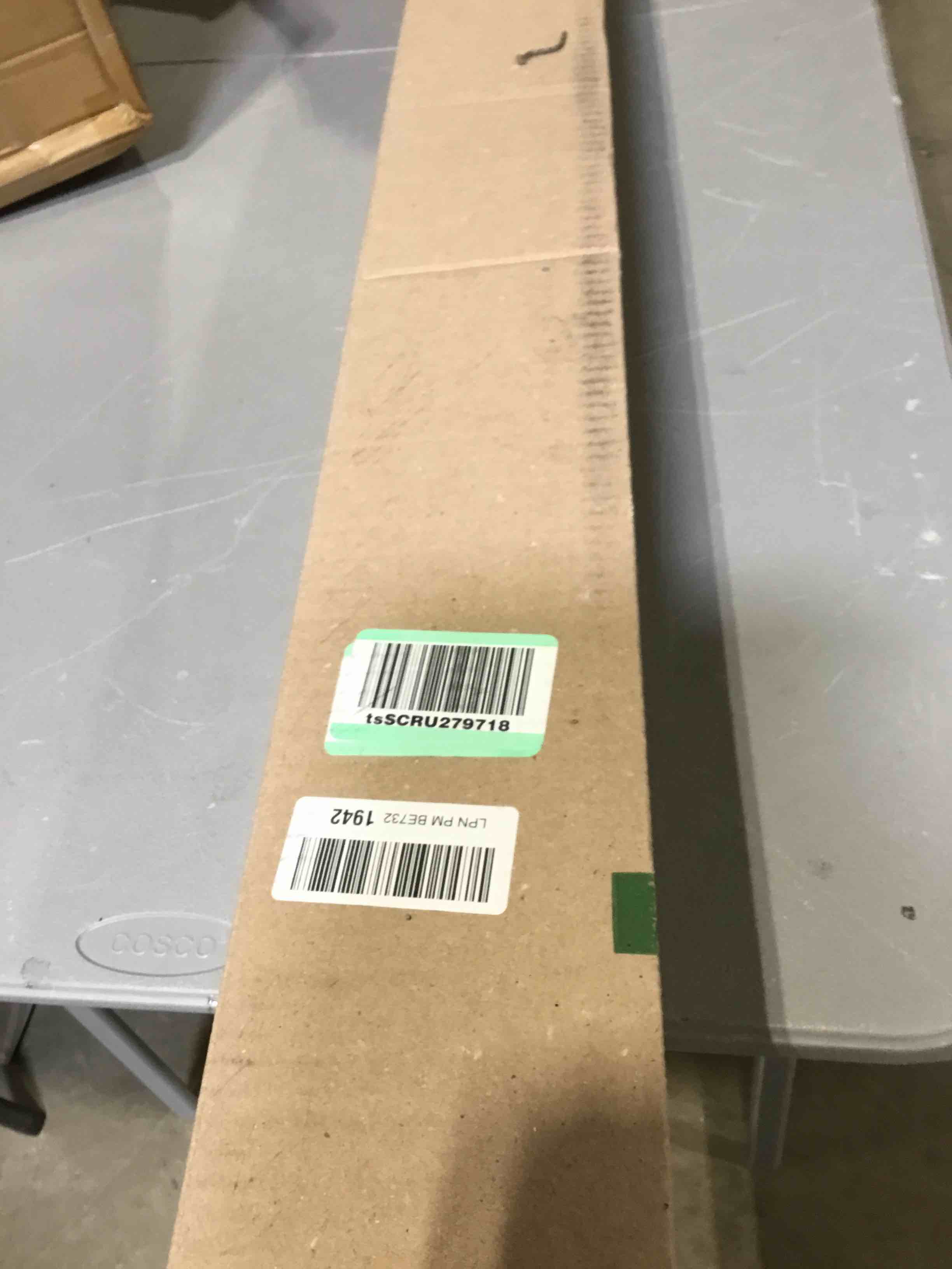 https://s3.amazonaws.com/lotting-images-prod/bidfta/GRN6650460_1727893329038.jpeg