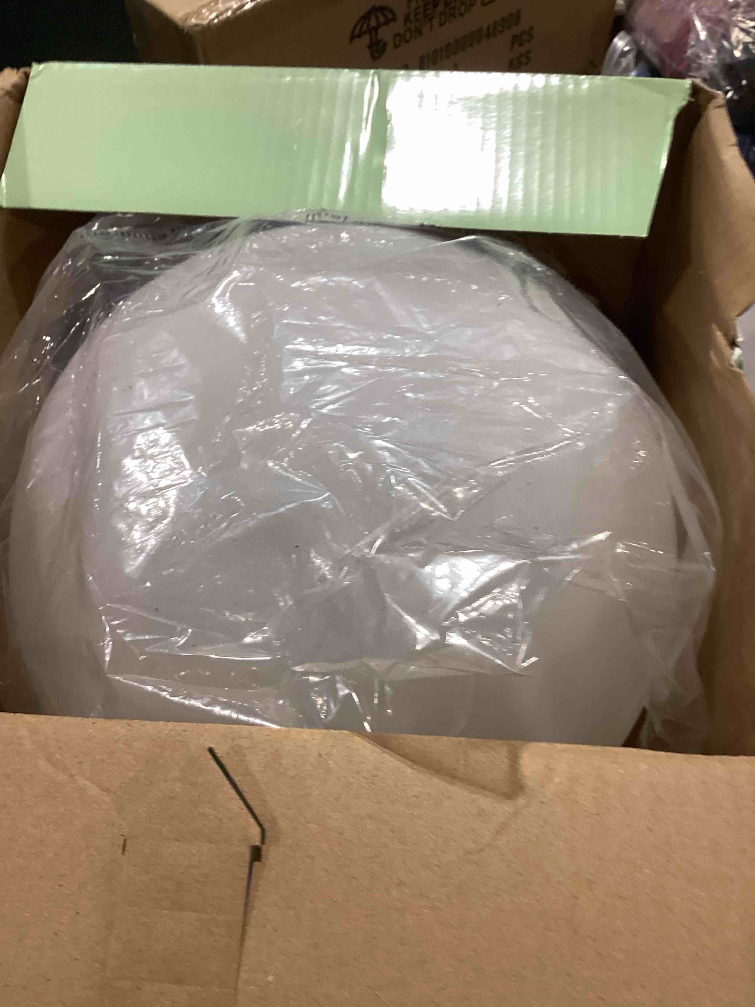 https://s3.amazonaws.com/lotting-images-prod/bidfta/GRN6651294_1728561664328.jpeg