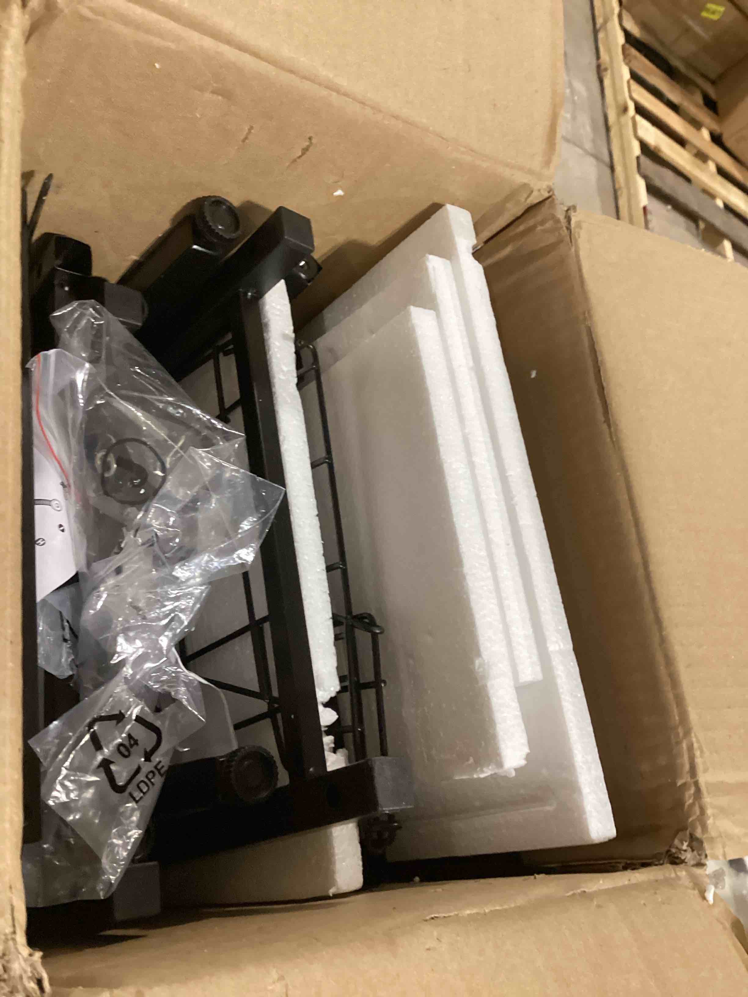 https://s3.amazonaws.com/lotting-images-prod/bidfta/GRN6652293_1728562511466.jpeg