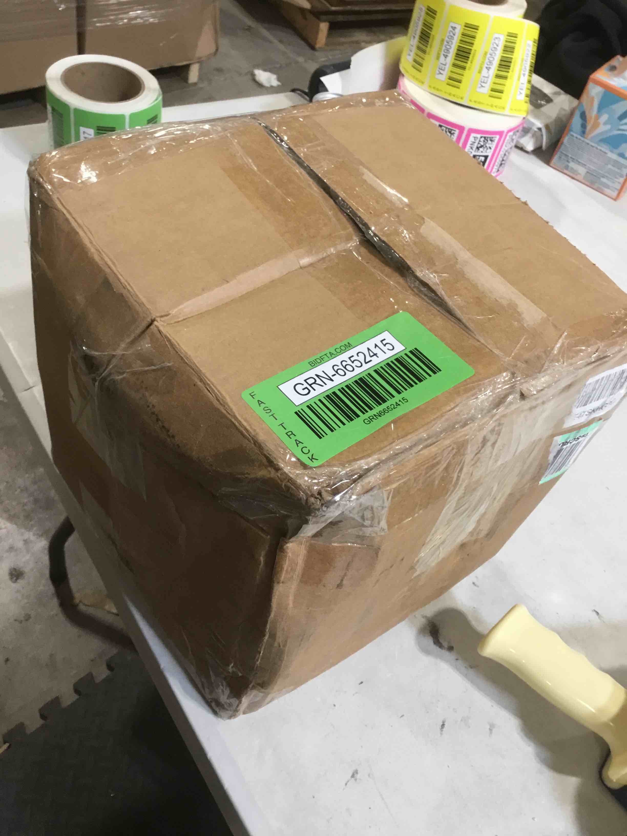 https://s3.amazonaws.com/lotting-images-prod/bidfta/GRN6652415_1728584940681.jpeg