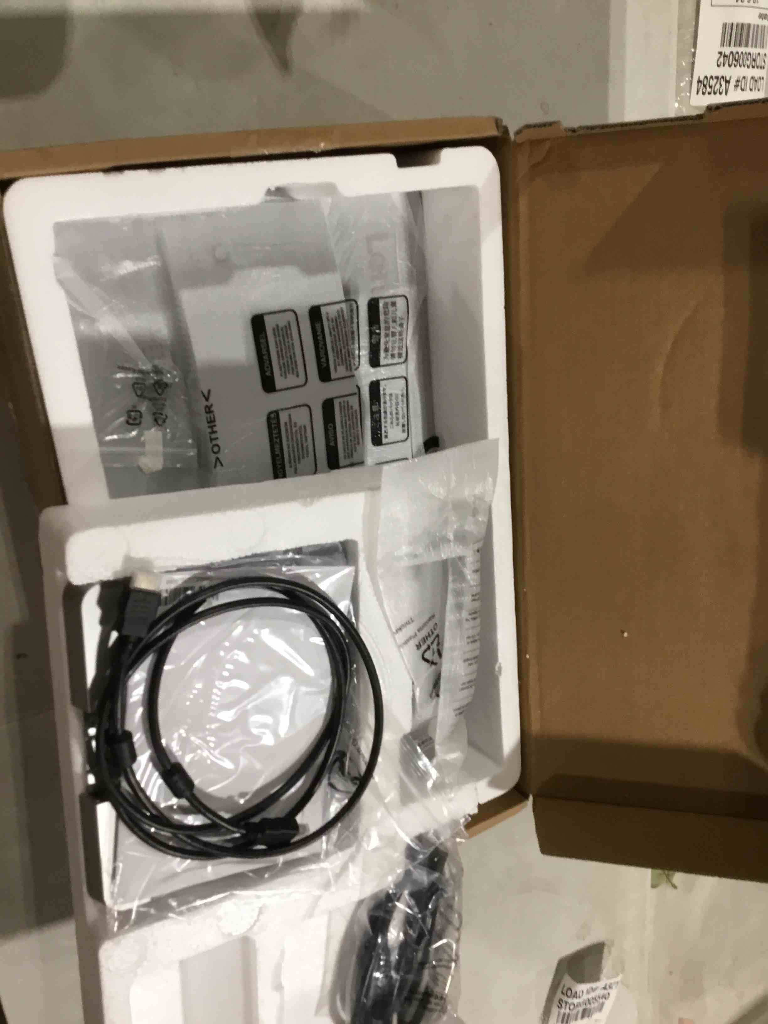 Lenovo L22e40 â€“ Everyday Monitor 21.45" FHD Display 75Hz 4msâ