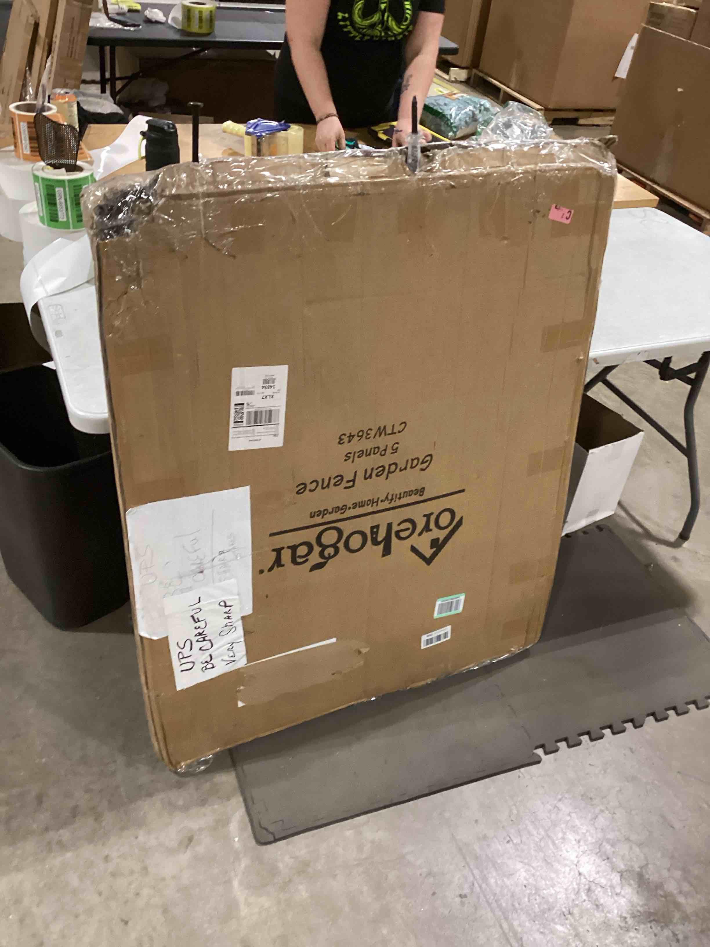 FOREHOGAR Decorative Metal Garden Fence Outdoor CTW3643, 43.2in H x 14.