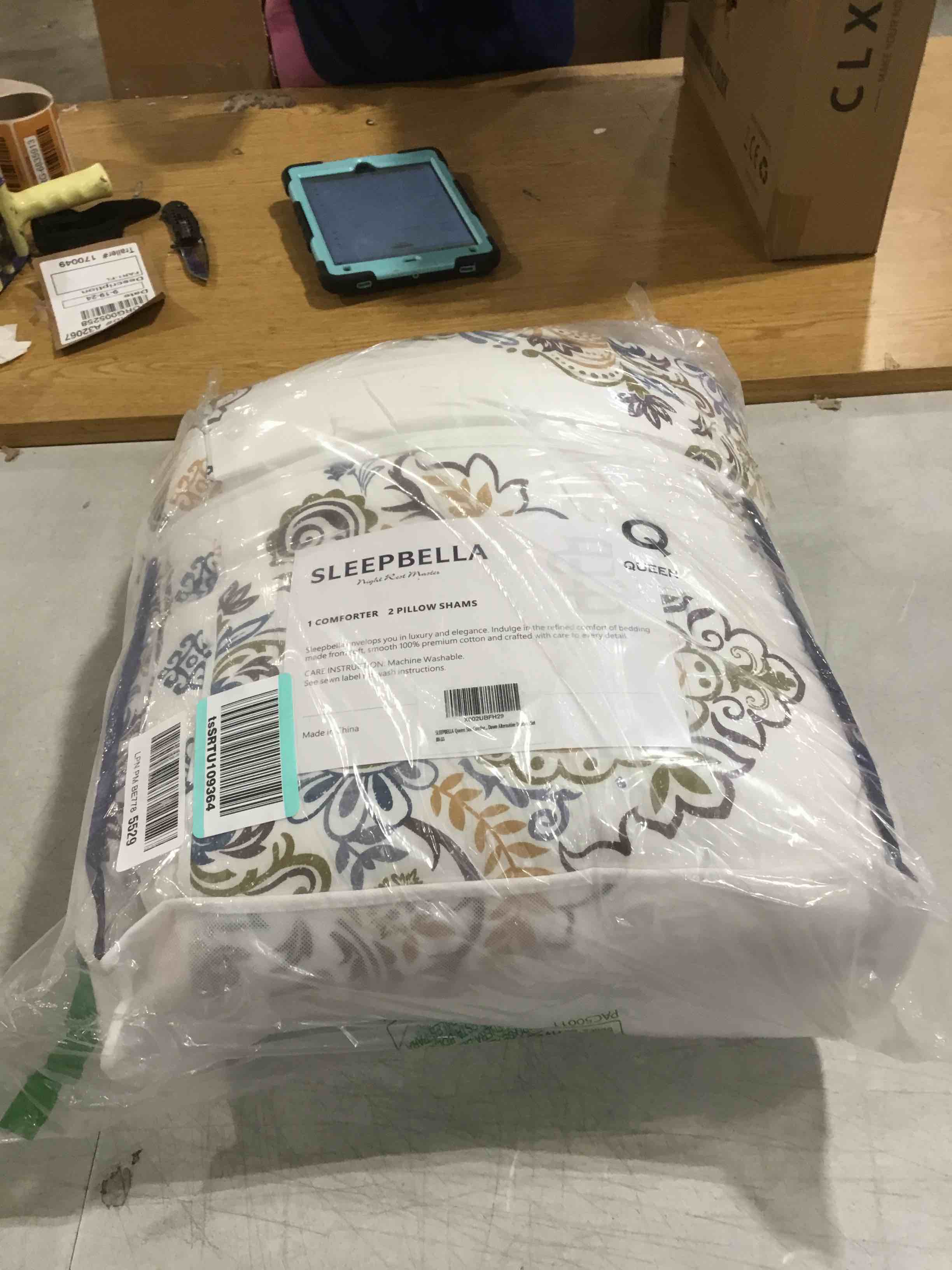 SLEEPBELLA Comforter Queen Size, 600 Thread Count Cotton Yellow & Blue