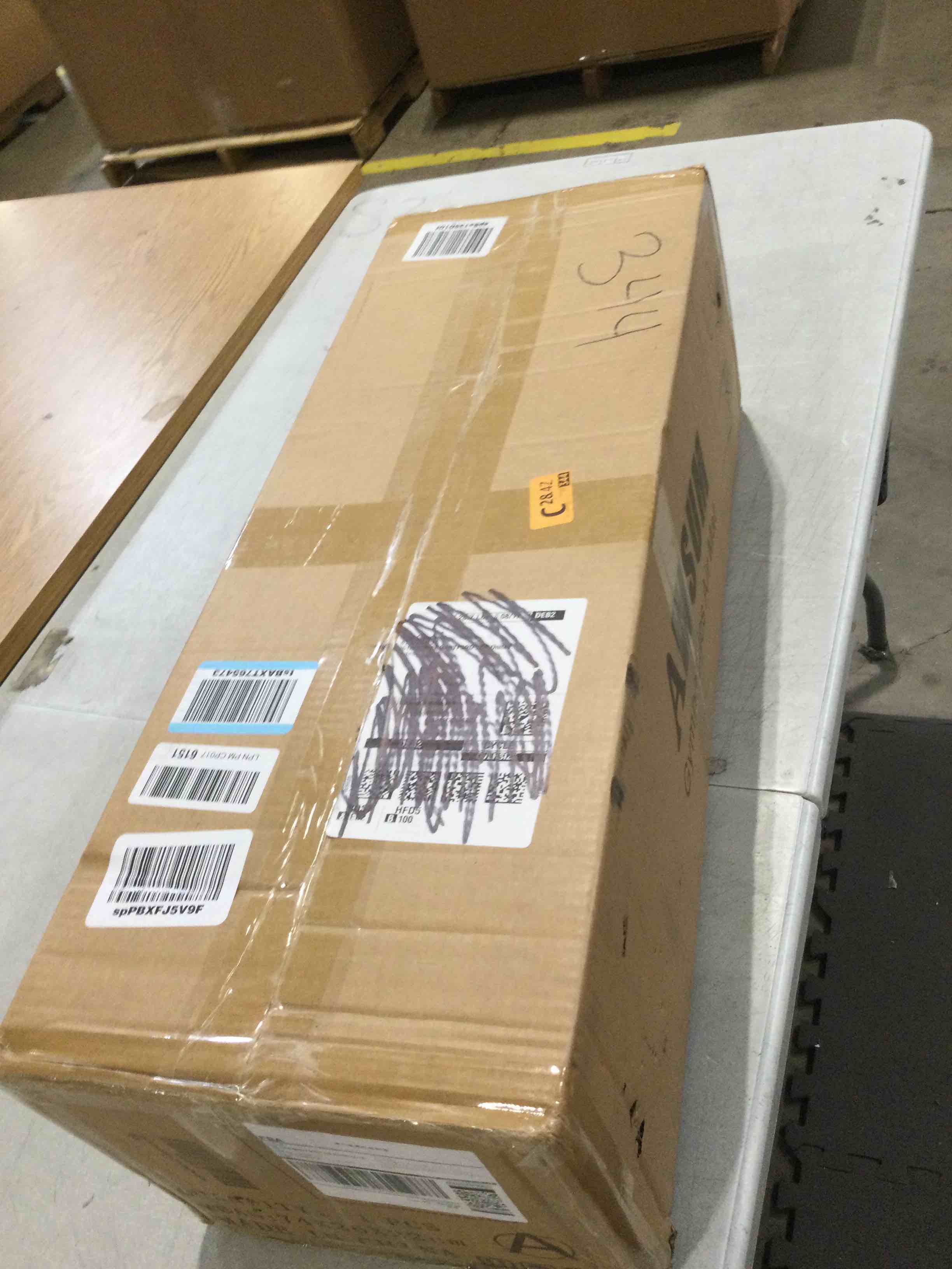 https://s3.amazonaws.com/lotting-images-prod/bidfta/GRN6654367_1728405780182.jpeg