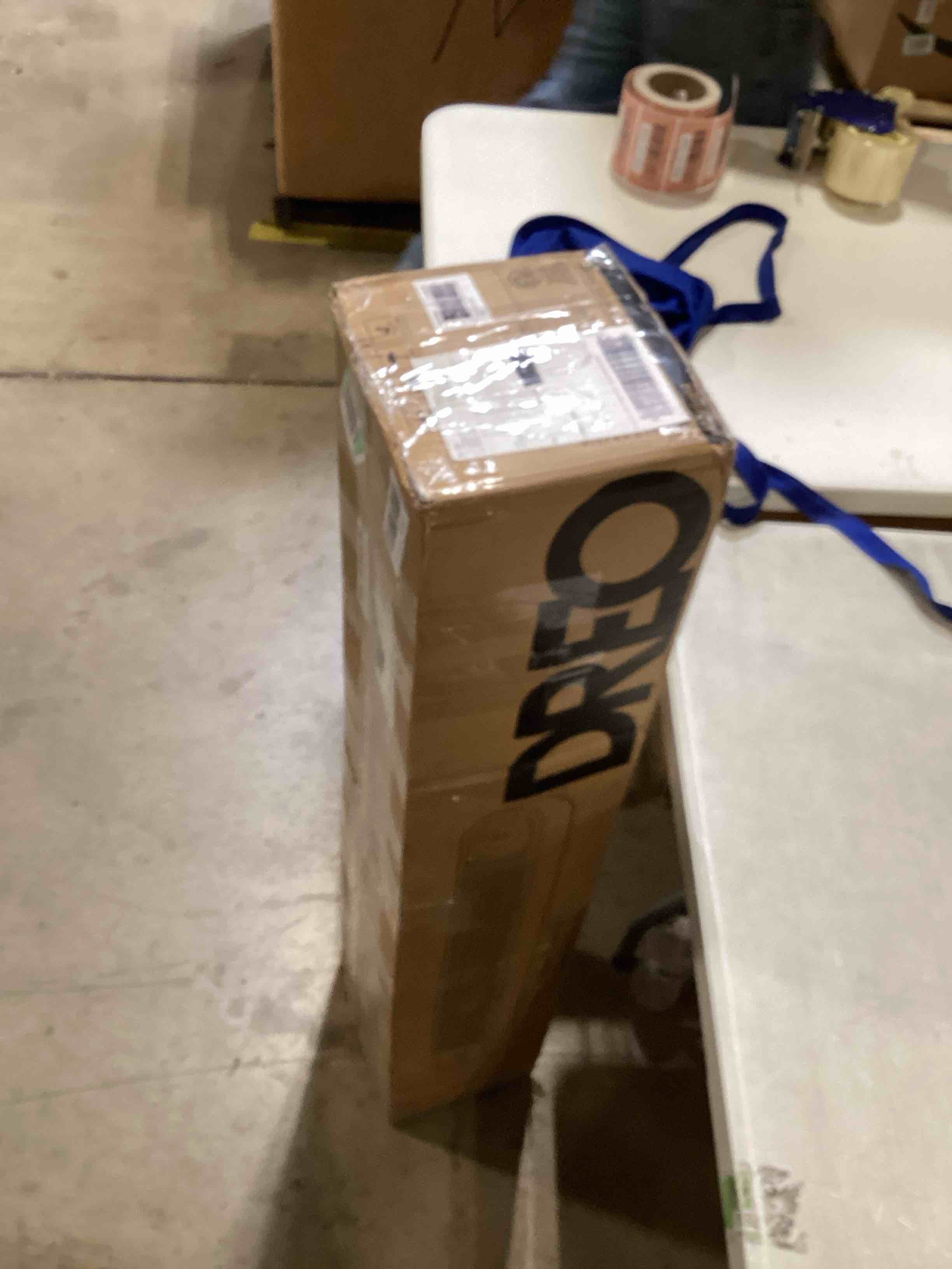 https://s3.amazonaws.com/lotting-images-prod/bidfta/GRN6654876_1728581369856.jpeg