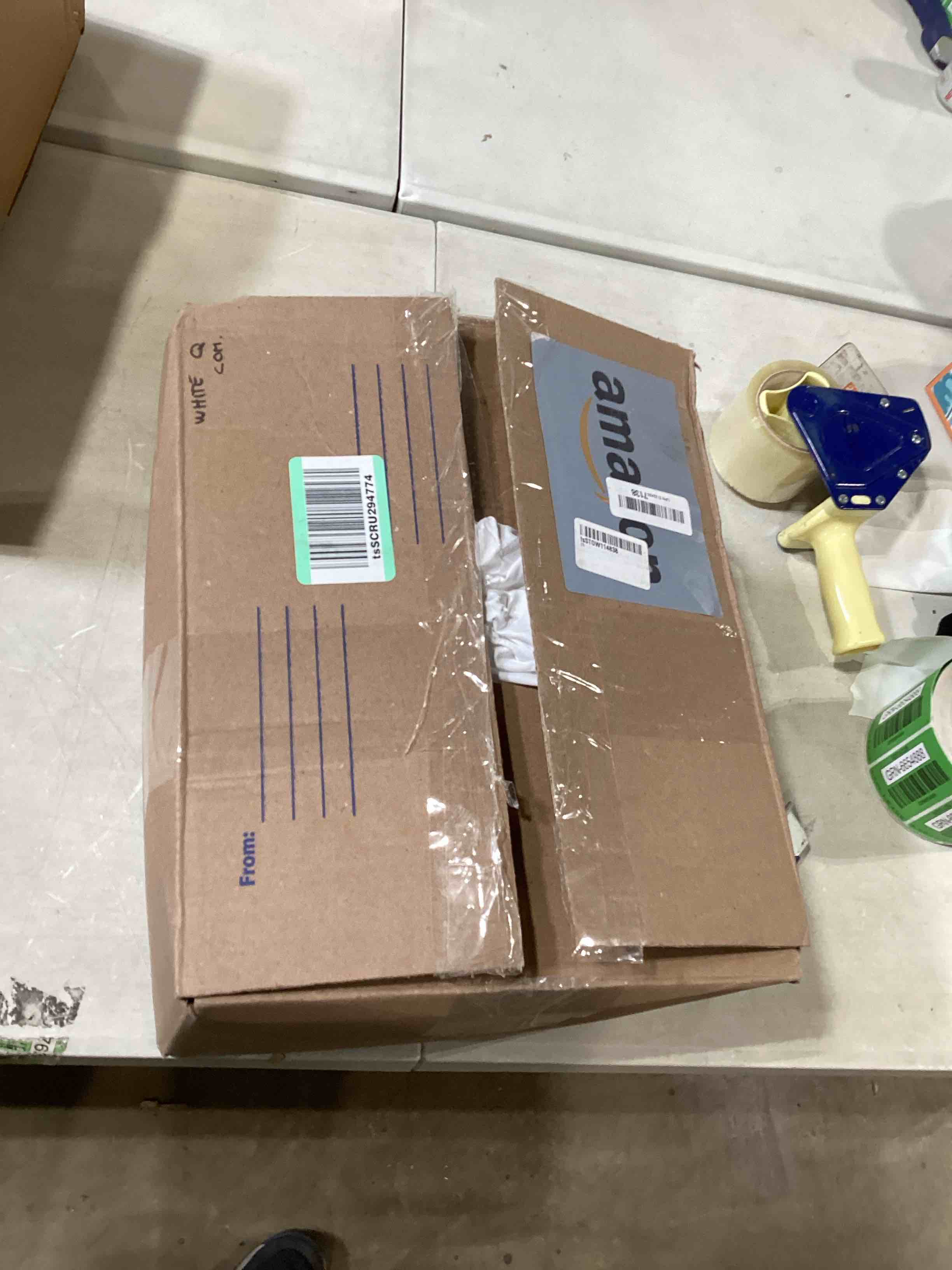 https://s3.amazonaws.com/lotting-images-prod/bidfta/GRN6654887_1728584551187.jpeg