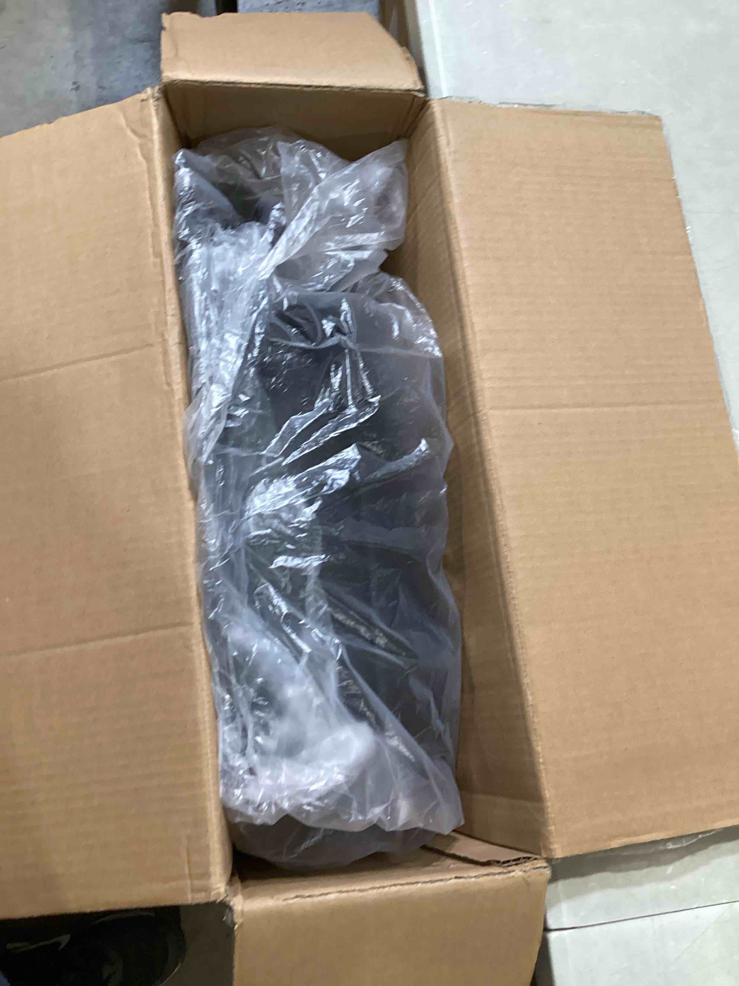 https://s3.amazonaws.com/lotting-images-prod/bidfta/GRN6654889_1728584934335.jpeg