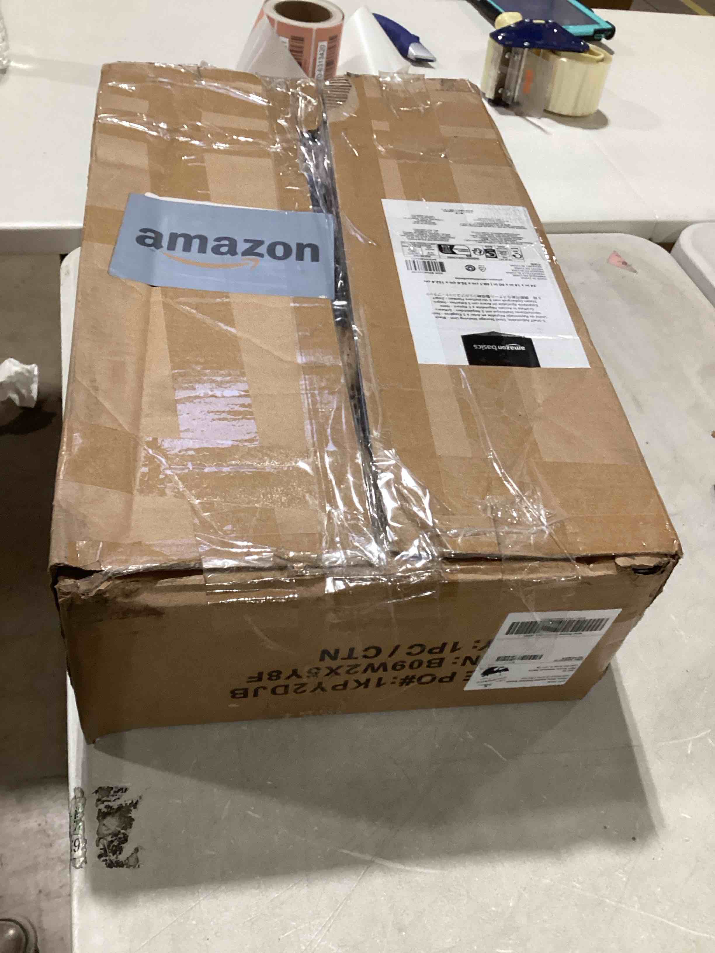 https://s3.amazonaws.com/lotting-images-prod/bidfta/GRN6655232_1728995203189.jpeg