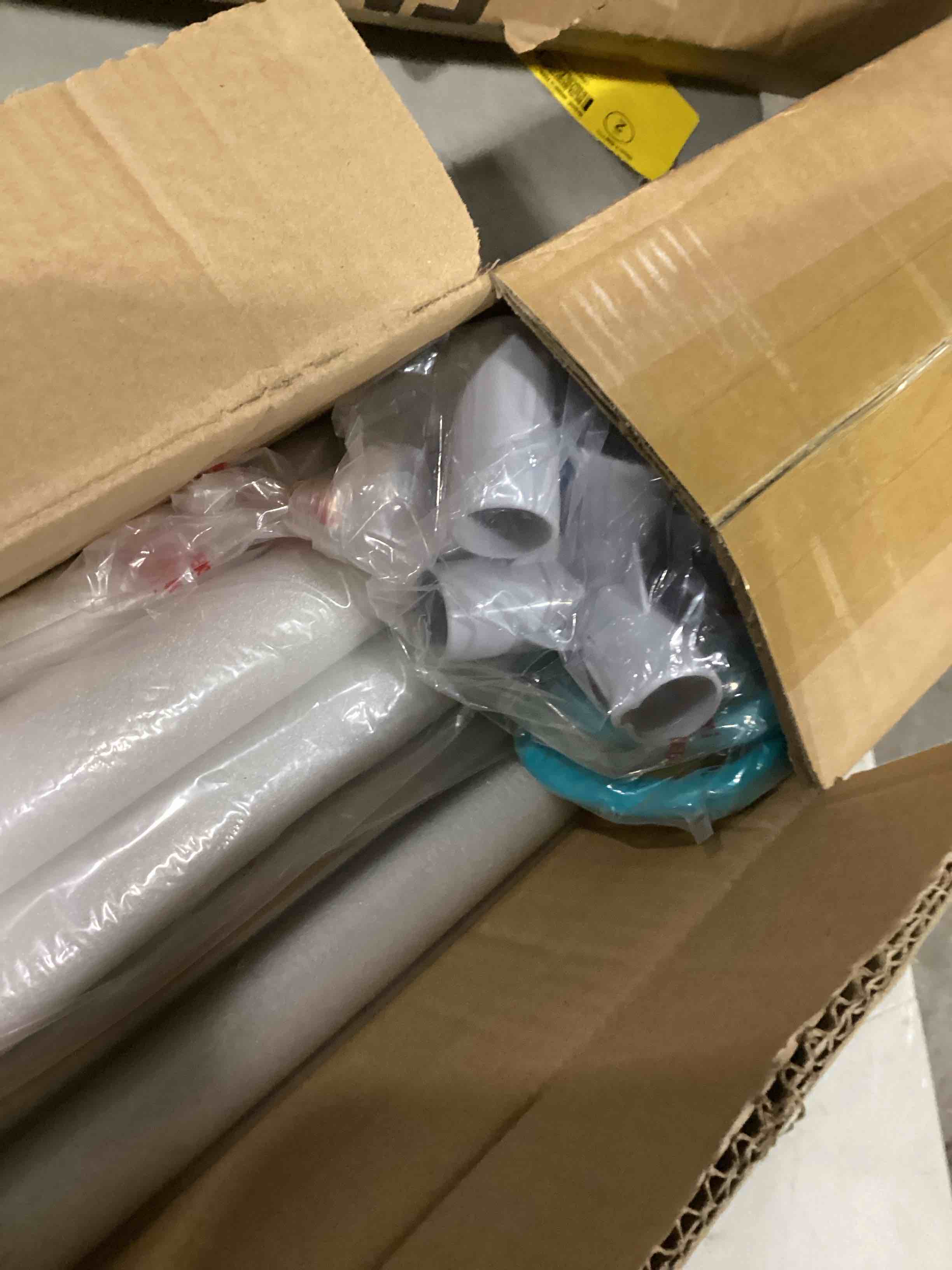 https://s3.amazonaws.com/lotting-images-prod/bidfta/GRN6657265_1733158470428.jpeg