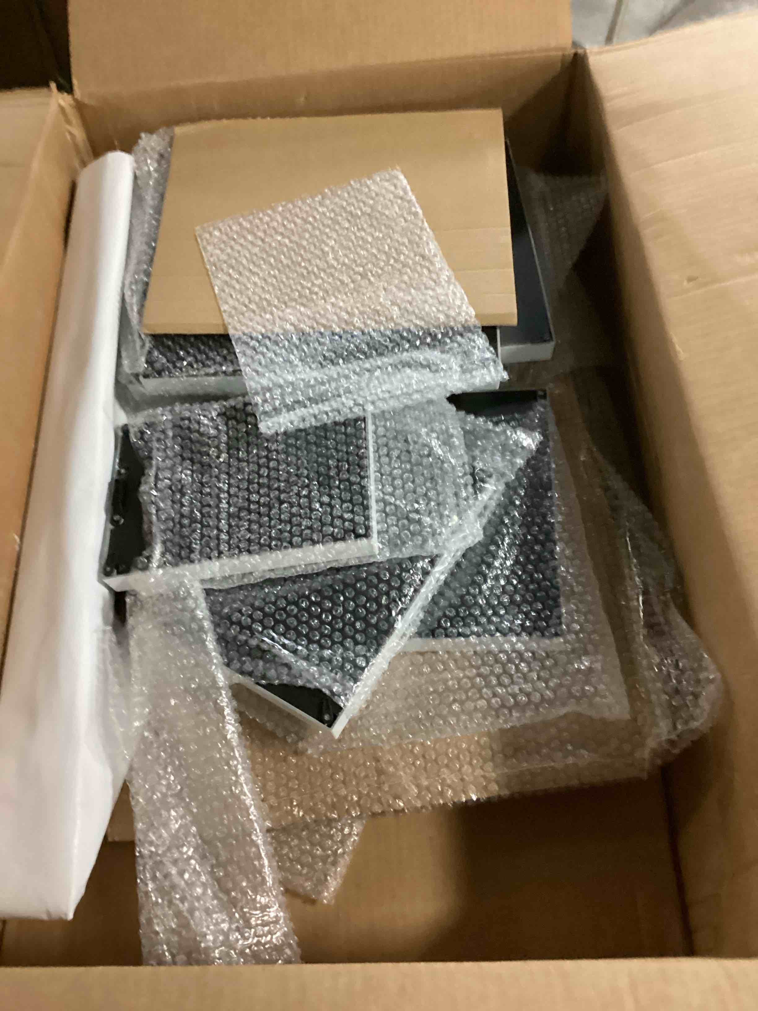 https://s3.amazonaws.com/lotting-images-prod/bidfta/GRN6658910_1733232294200.jpeg