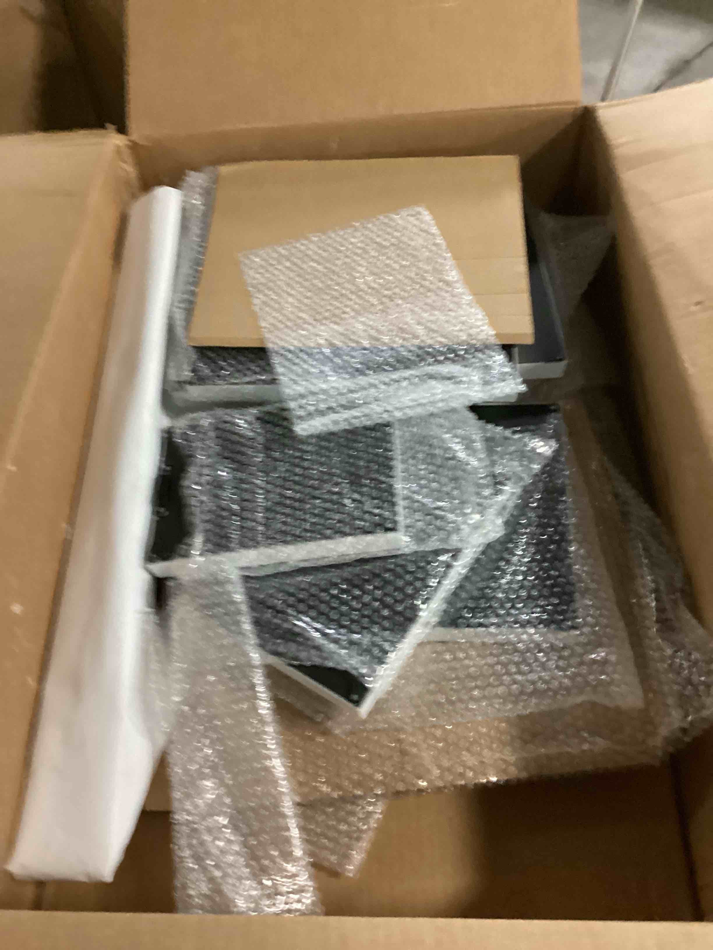 https://s3.amazonaws.com/lotting-images-prod/bidfta/GRN6658910_1733232295302.jpeg