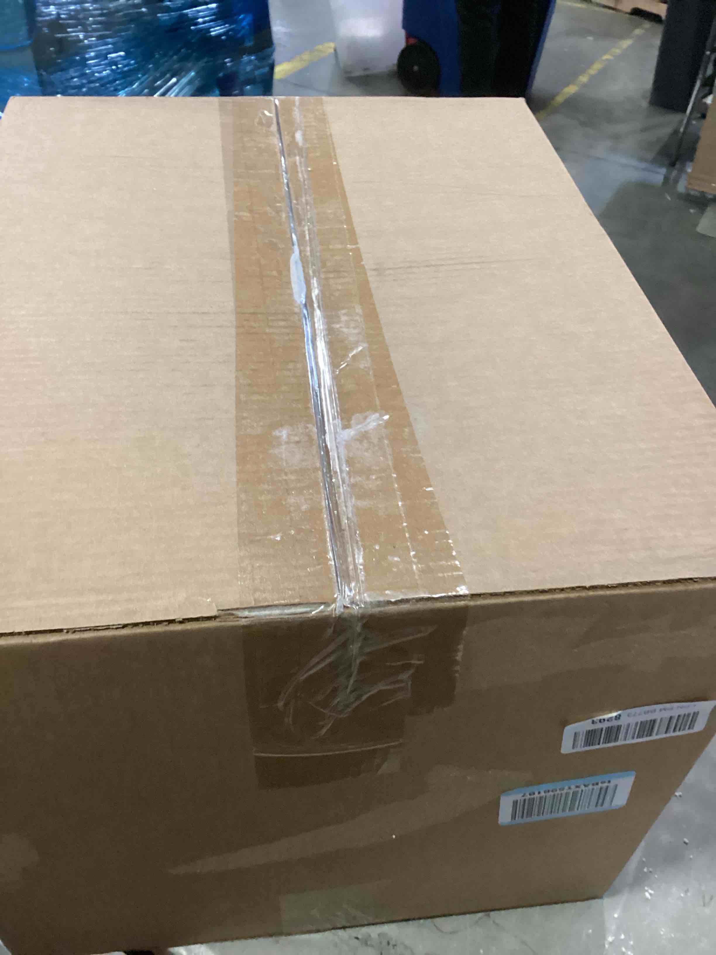 https://s3.amazonaws.com/lotting-images-prod/bidfta/GRN6658944_1733513170672.jpeg