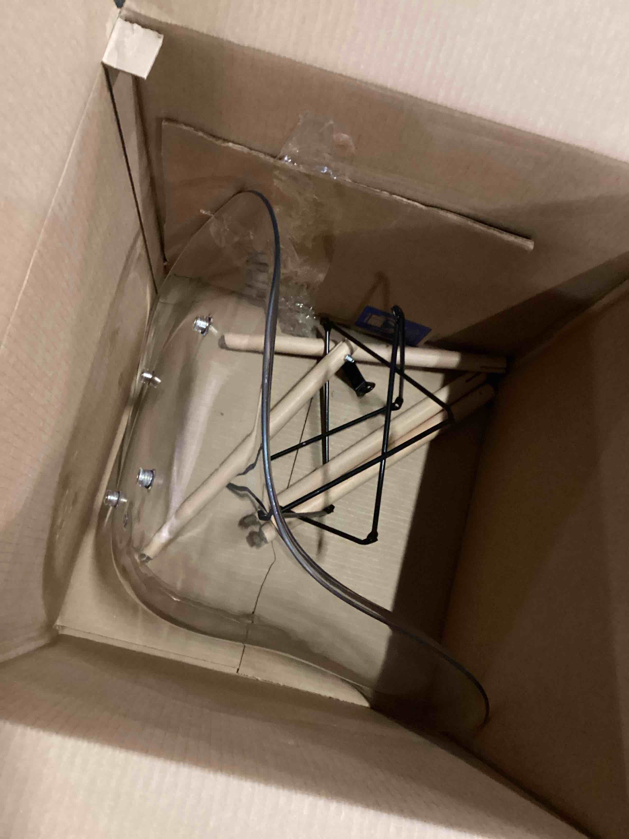 https://s3.amazonaws.com/lotting-images-prod/bidfta/GRN6659785_1734457798213.jpeg