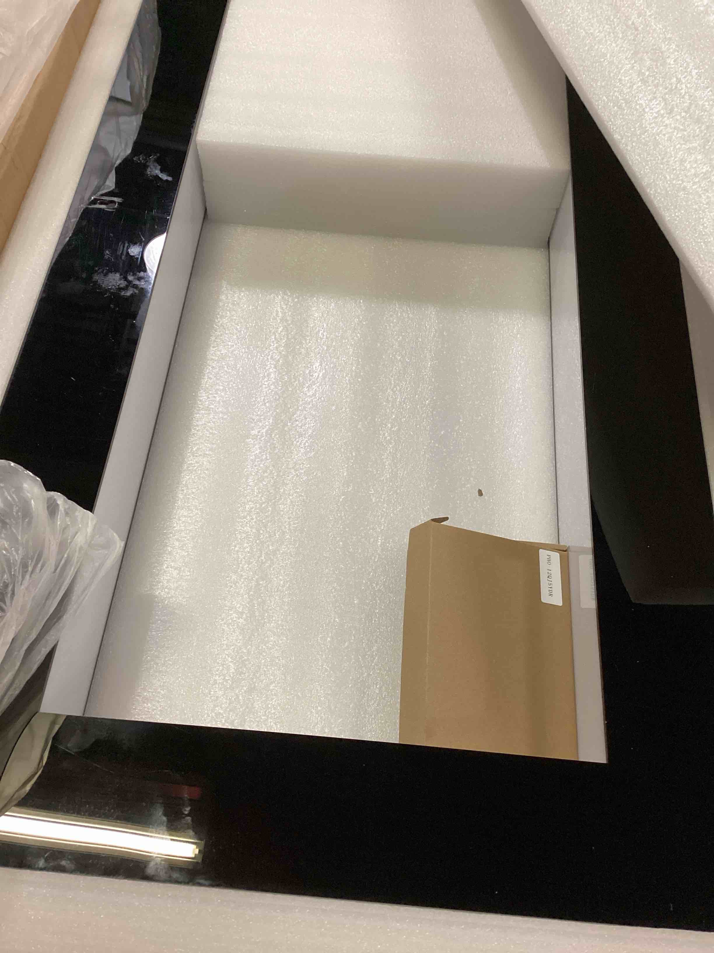 https://s3.amazonaws.com/lotting-images-prod/bidfta/GRN6660066_1734719519166.jpeg
