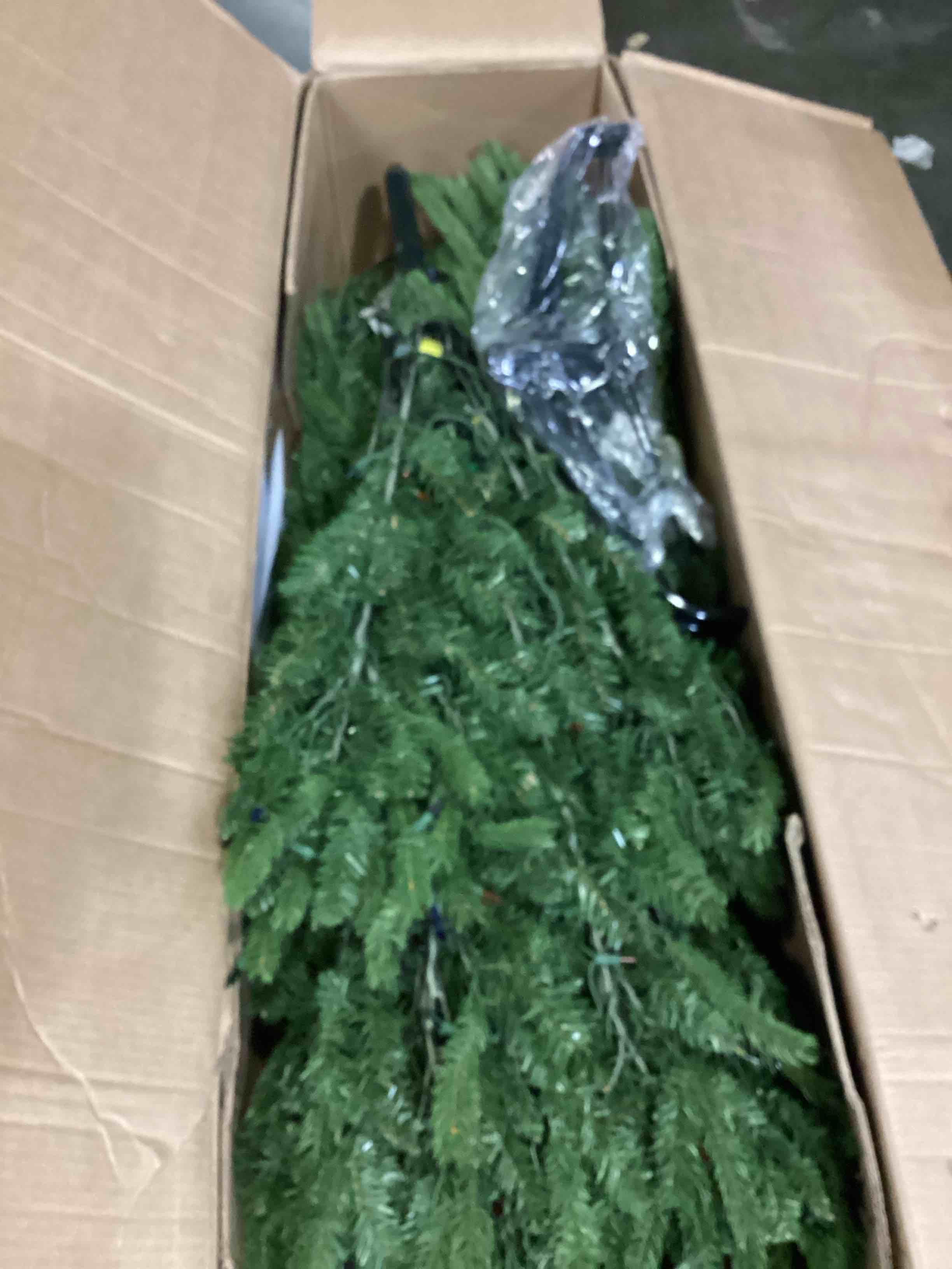 https://s3.amazonaws.com/lotting-images-prod/bidfta/GRN6660344_1735569381073.jpeg