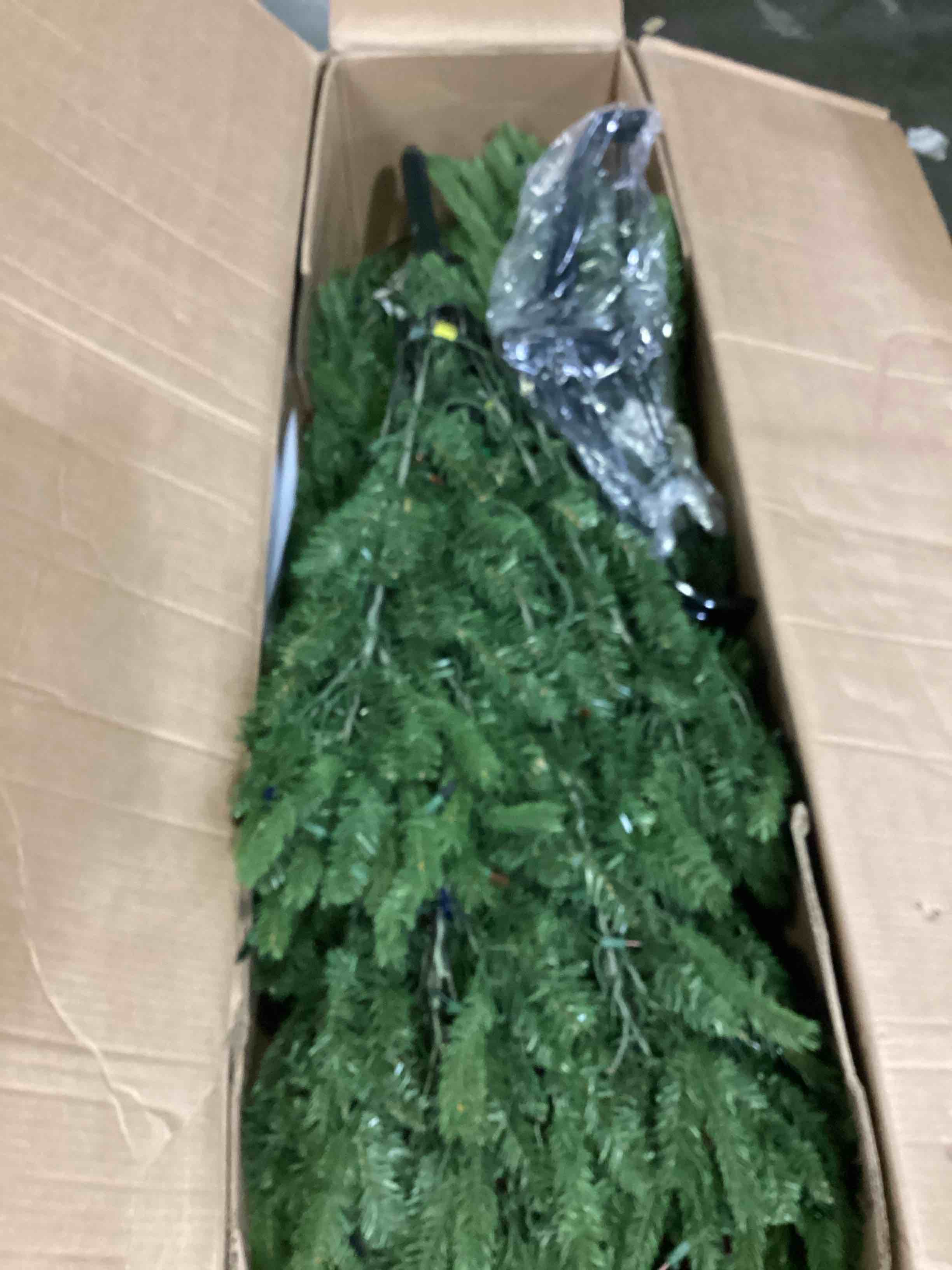 https://s3.amazonaws.com/lotting-images-prod/bidfta/GRN6660344_1735569382045.jpeg