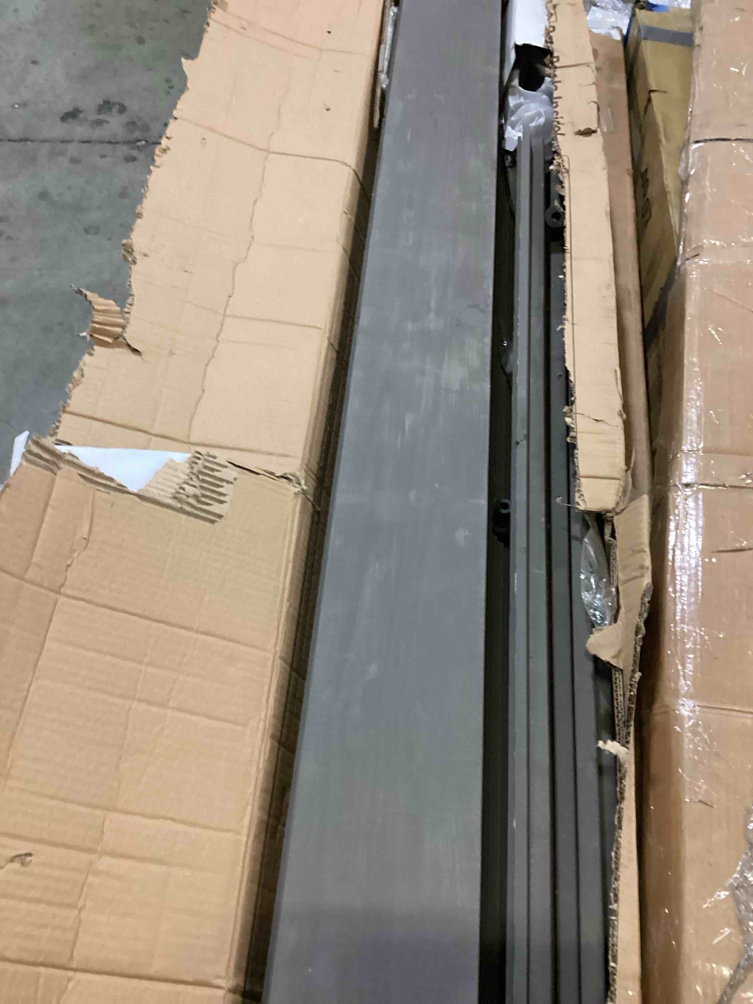 https://s3.amazonaws.com/lotting-images-prod/bidfta/GRN6660383_1735584095829.jpeg