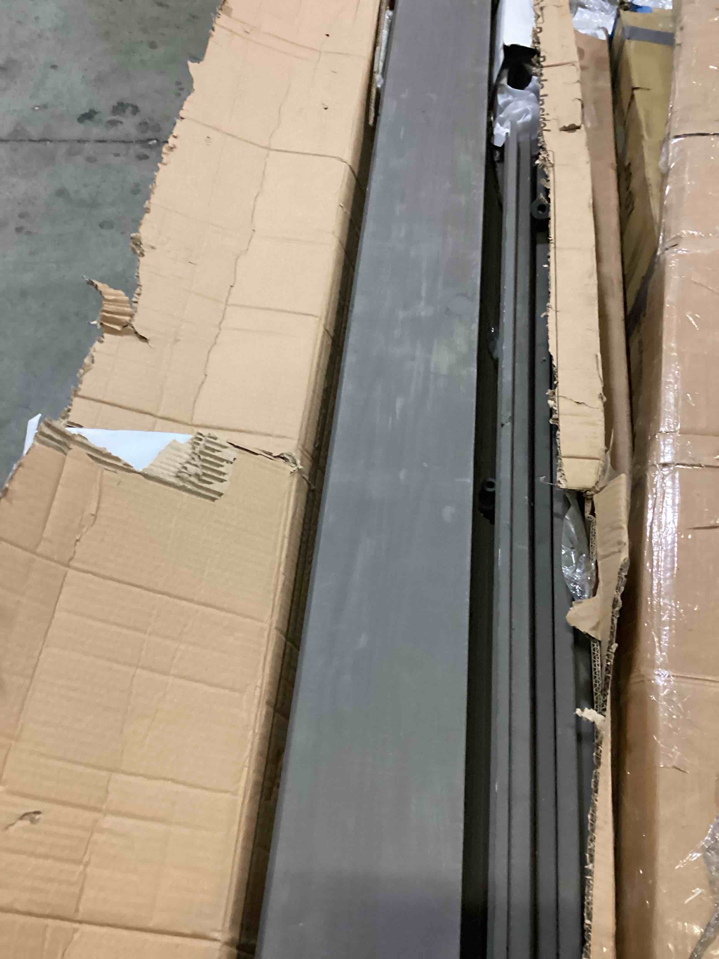 https://s3.amazonaws.com/lotting-images-prod/bidfta/GRN6660383_1735584096989.jpeg
