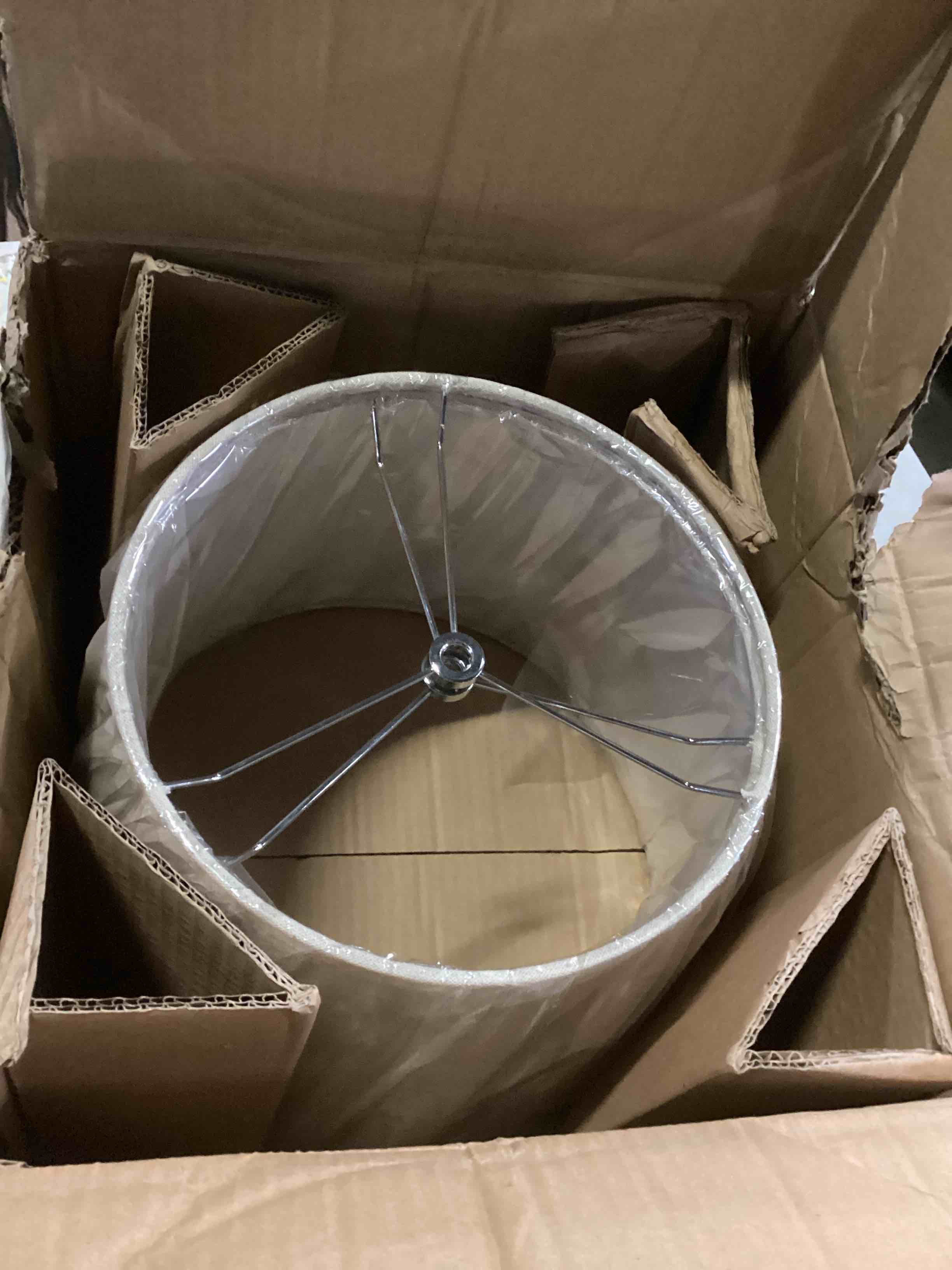 https://s3.amazonaws.com/lotting-images-prod/bidfta/GRN6661408_1733237321372.jpeg