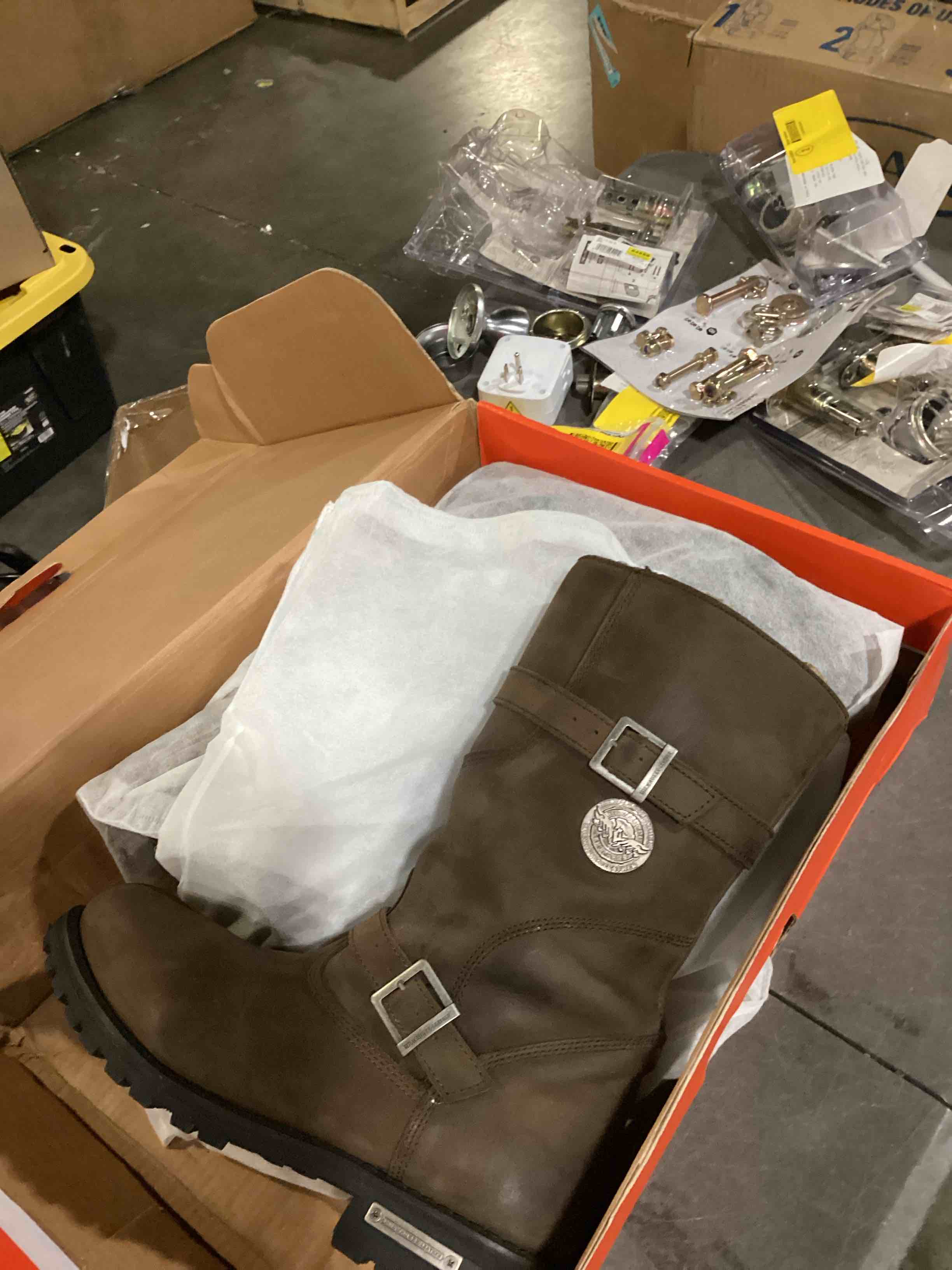 https://s3.amazonaws.com/lotting-images-prod/bidfta/GRN6662413_1733163748845.jpeg