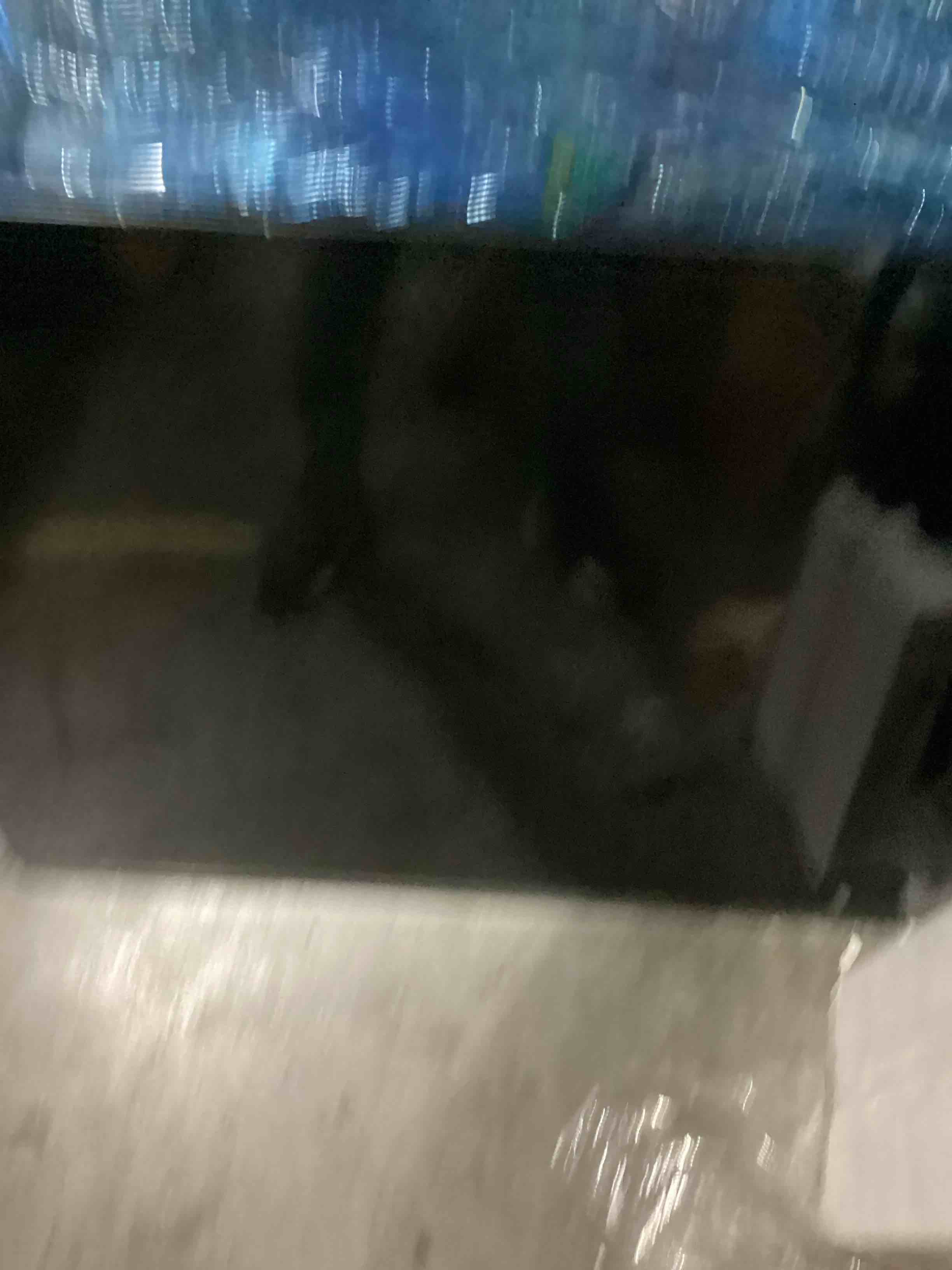 https://s3.amazonaws.com/lotting-images-prod/bidfta/GRN6662504_1733242097595.jpeg