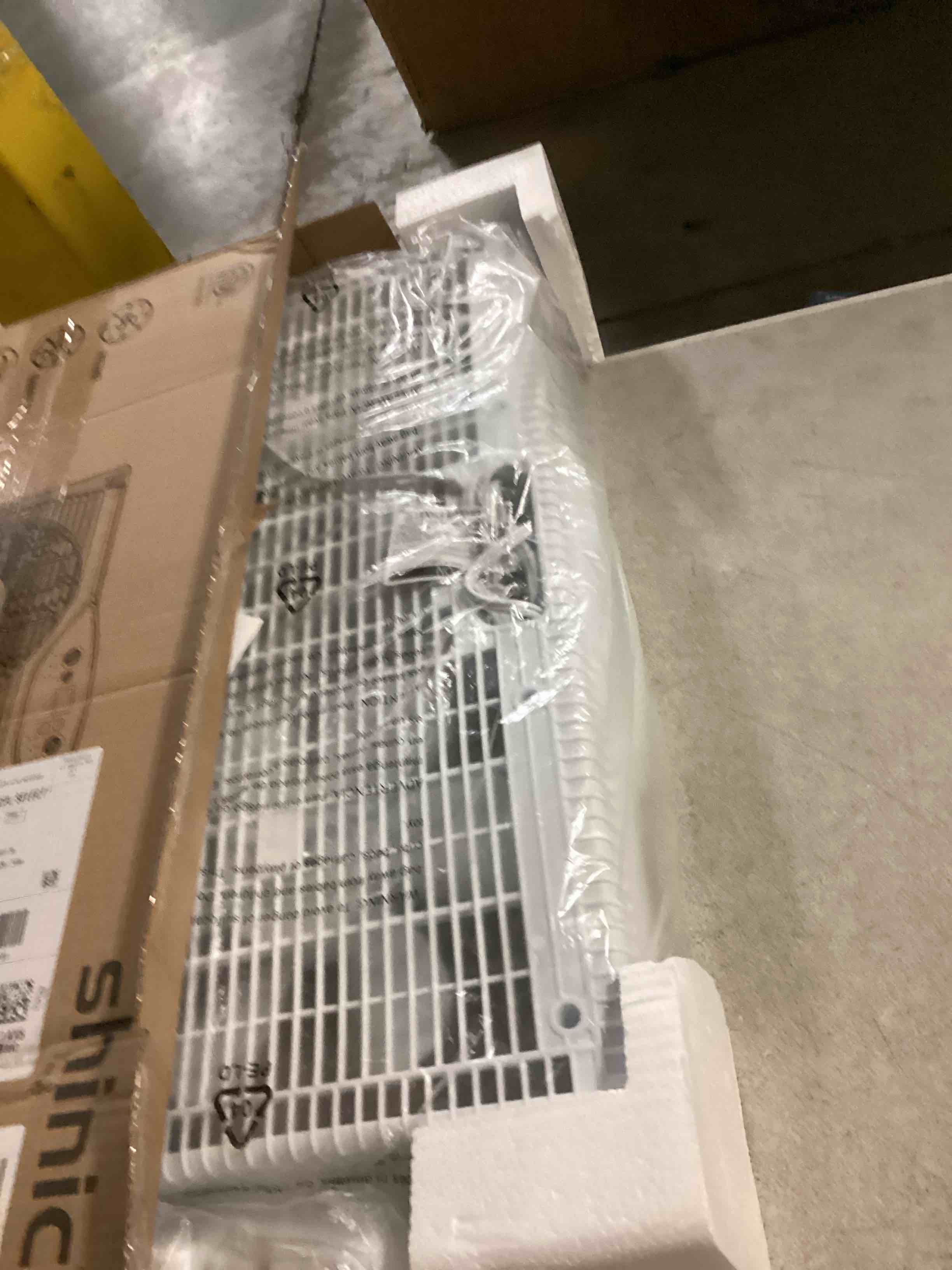 https://s3.amazonaws.com/lotting-images-prod/bidfta/GRN6663455_1733946687050.jpeg