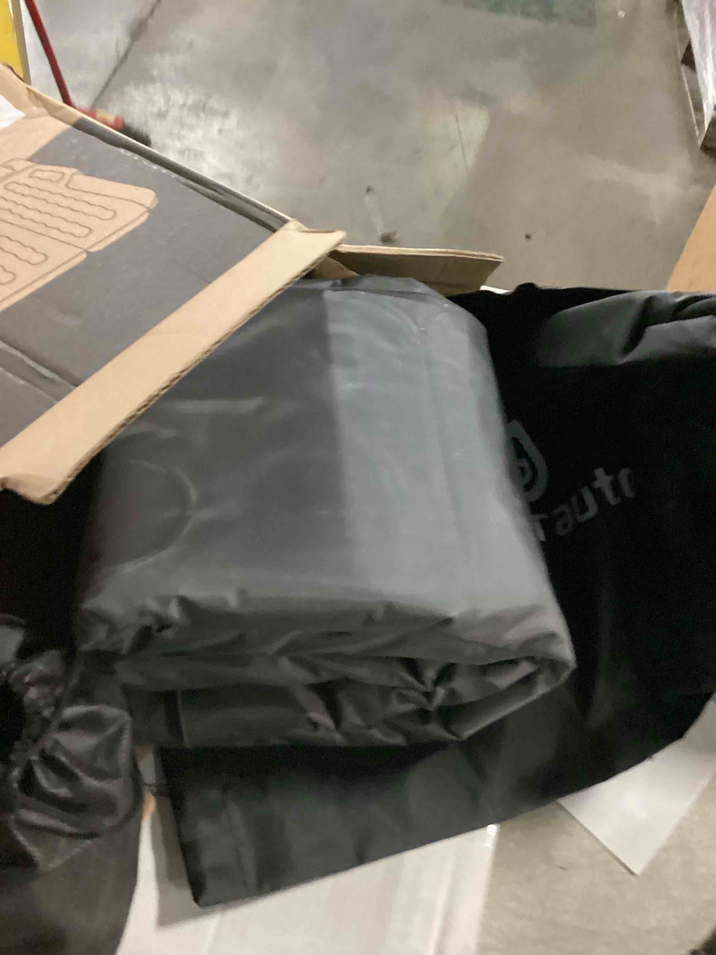 https://s3.amazonaws.com/lotting-images-prod/bidfta/GRN6664285_1734450049969.jpeg