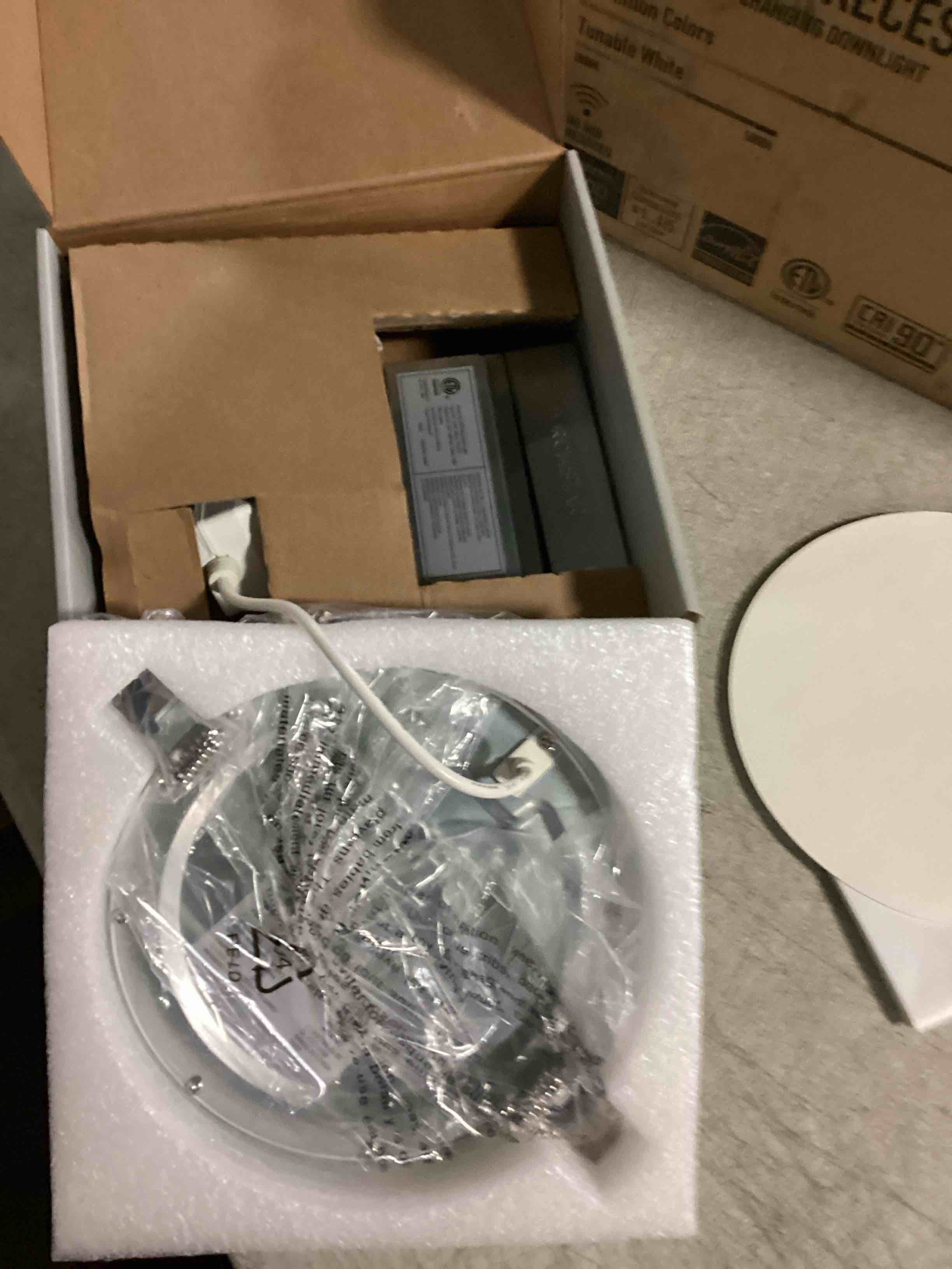 https://s3.amazonaws.com/lotting-images-prod/bidfta/GRN6664835_1734975351041.jpeg