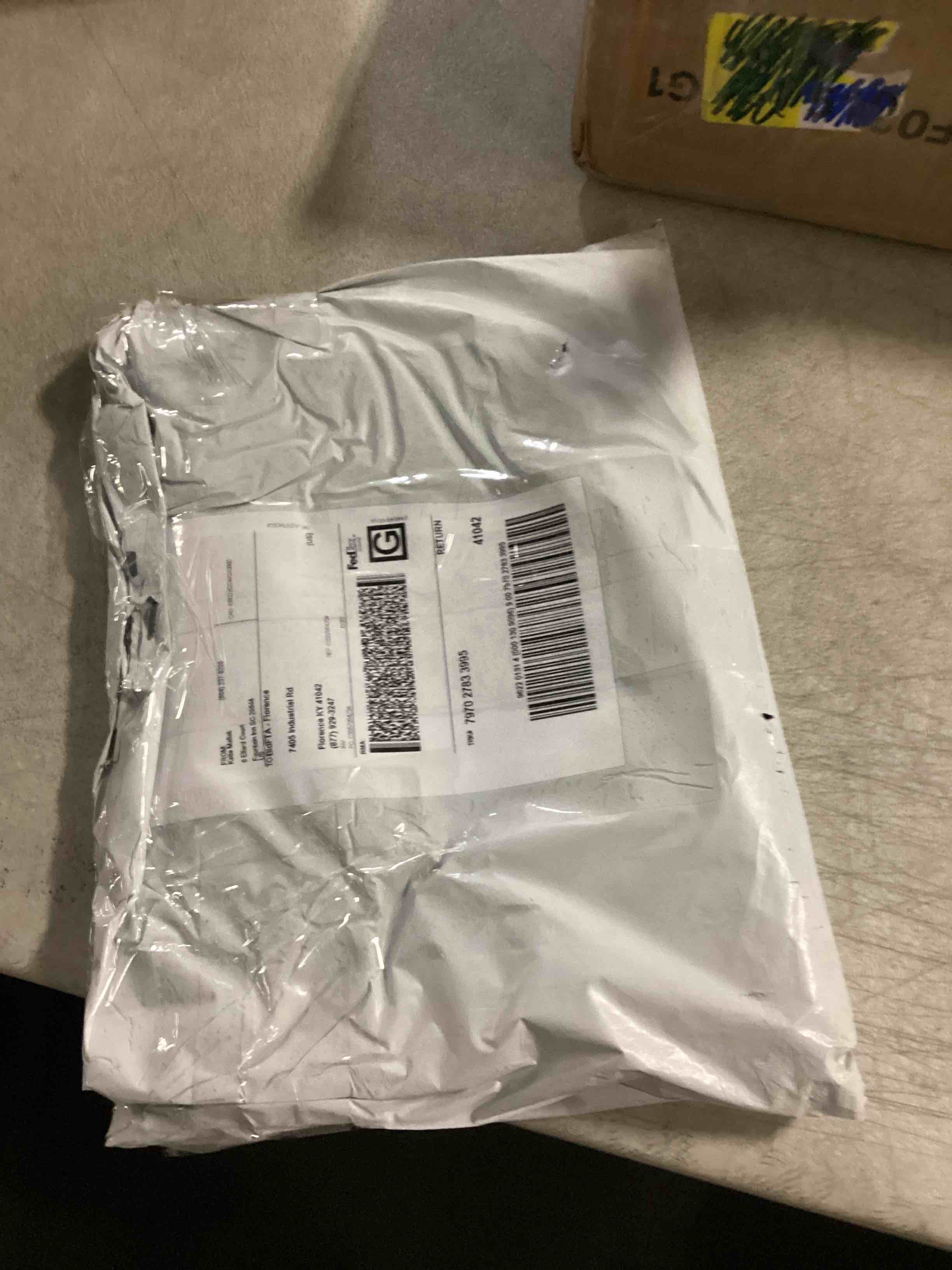 https://s3.amazonaws.com/lotting-images-prod/bidfta/GRN6664847_1734978628145.jpeg