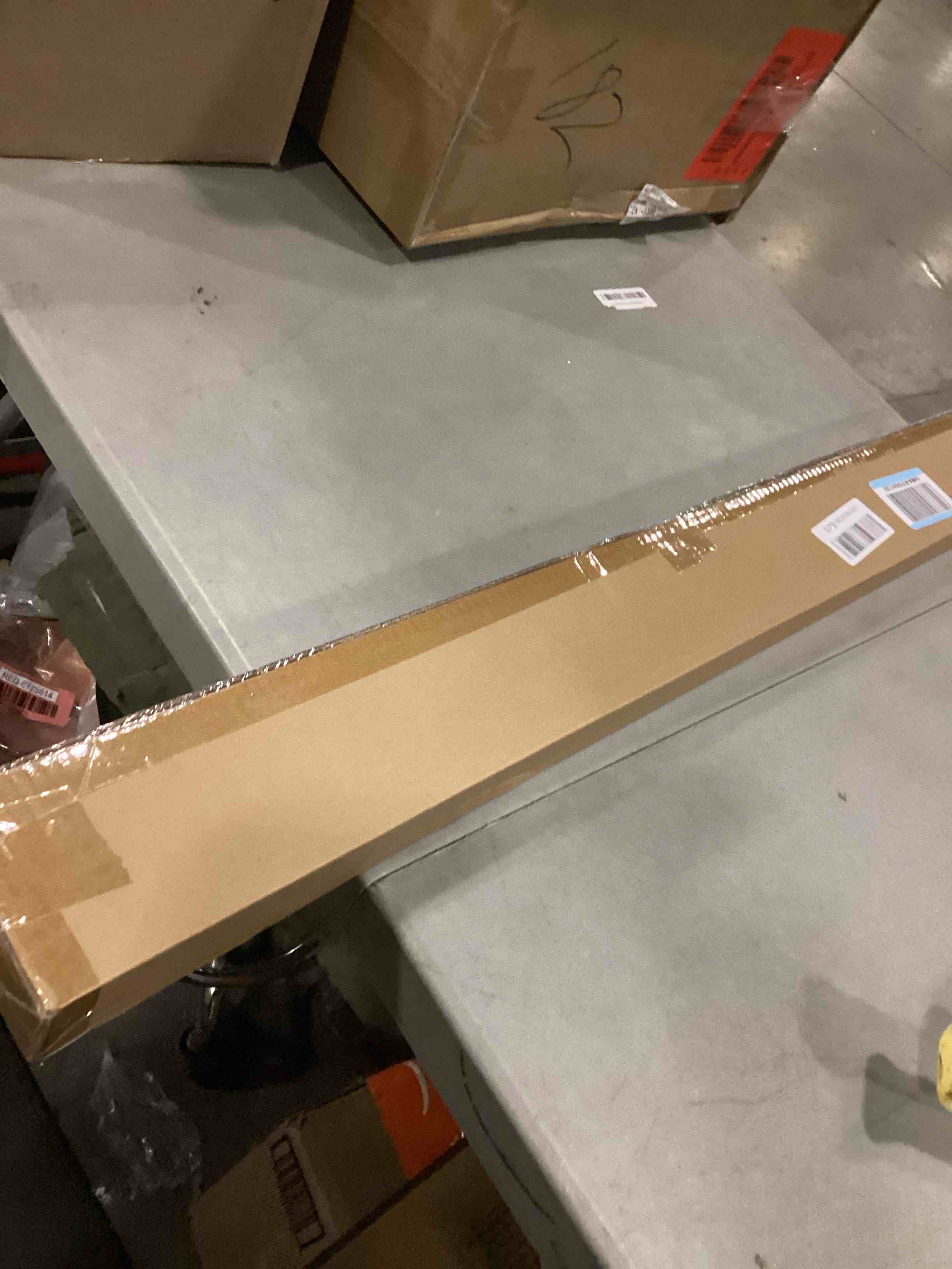 https://s3.amazonaws.com/lotting-images-prod/bidfta/GRN6665529_1736777627721.jpeg