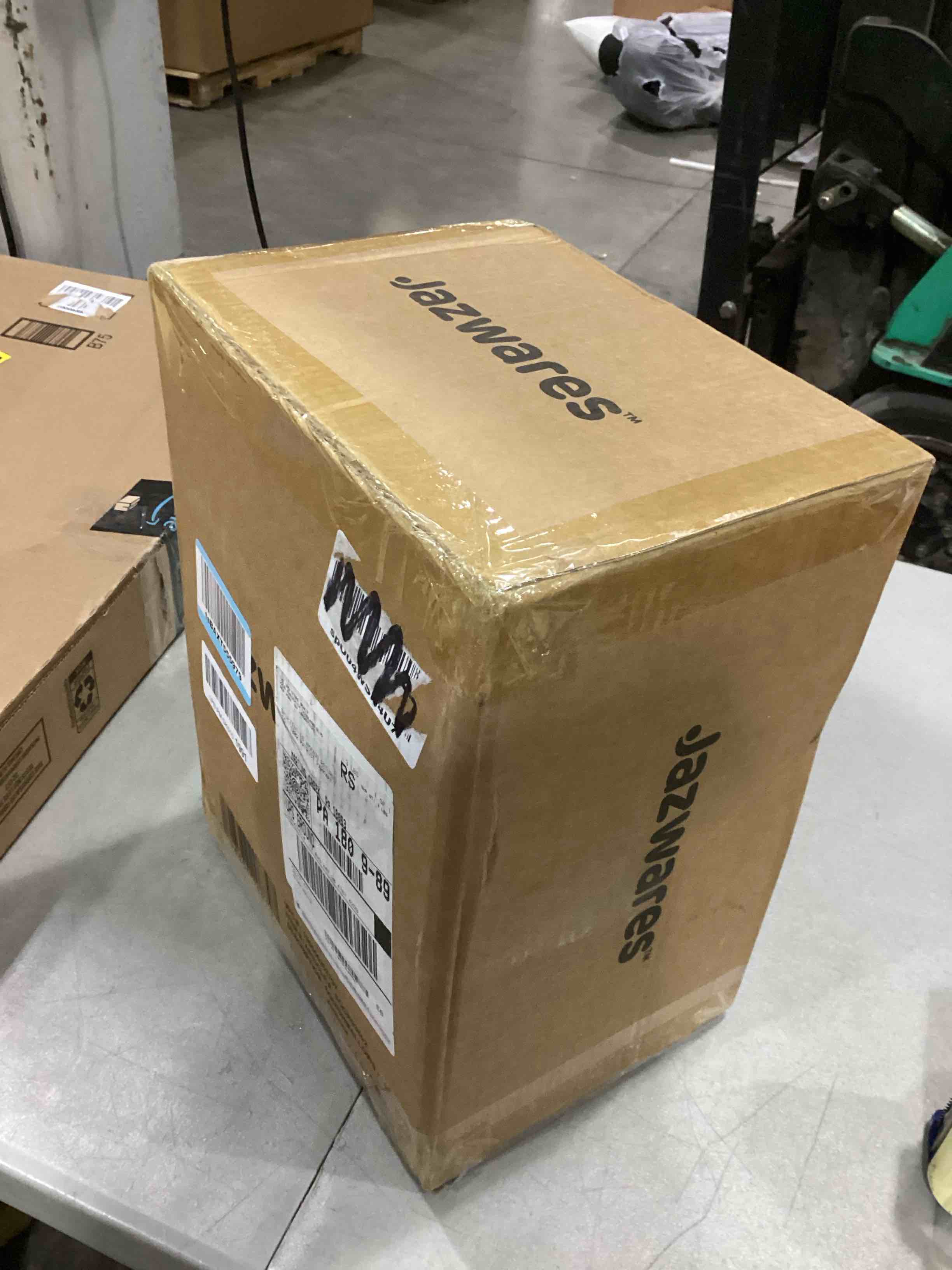 https://s3.amazonaws.com/lotting-images-prod/bidfta/GRN6665666_1736860181798.jpeg
