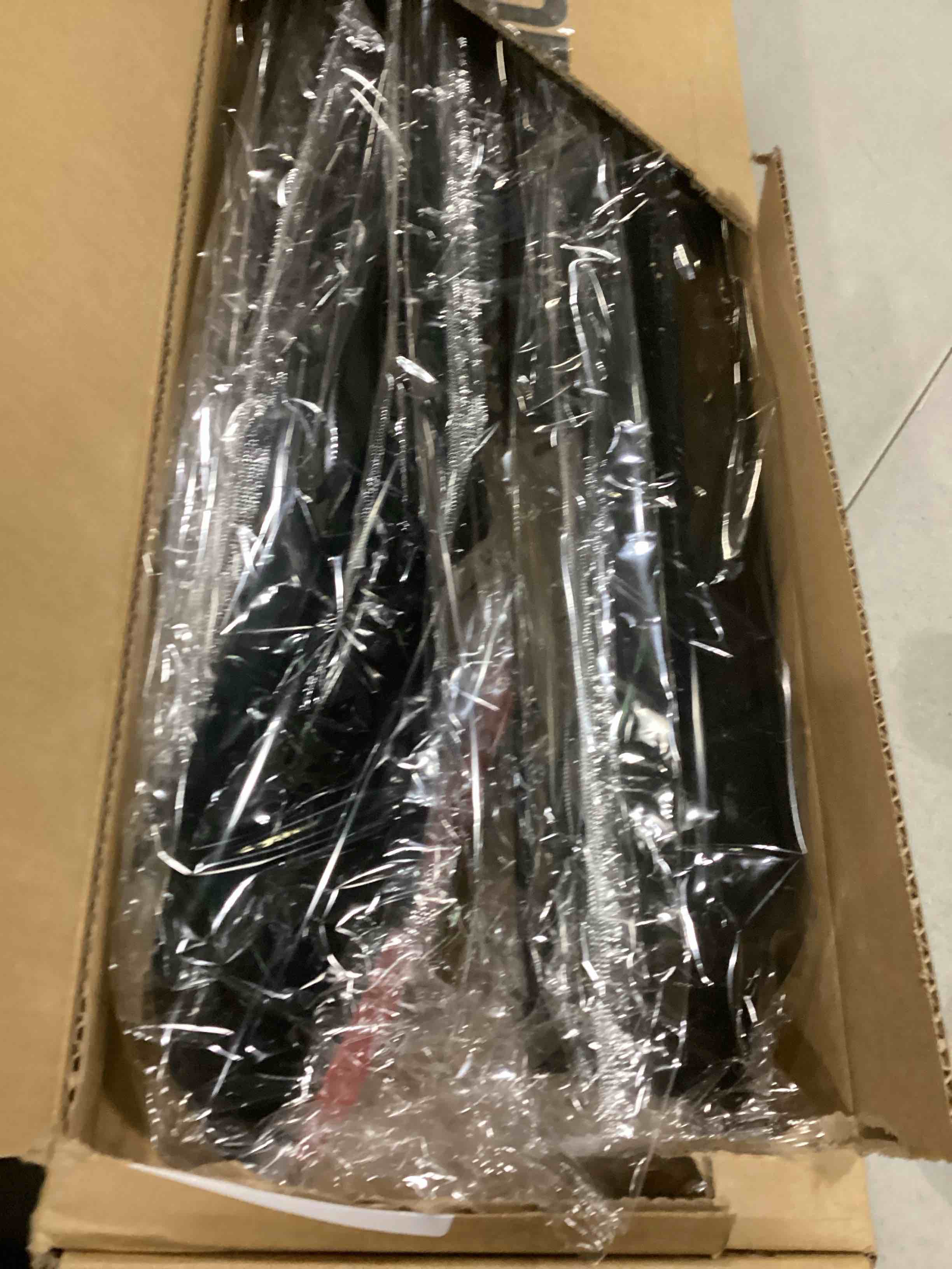 https://s3.amazonaws.com/lotting-images-prod/bidfta/GRN6665760_1736872997260.jpeg