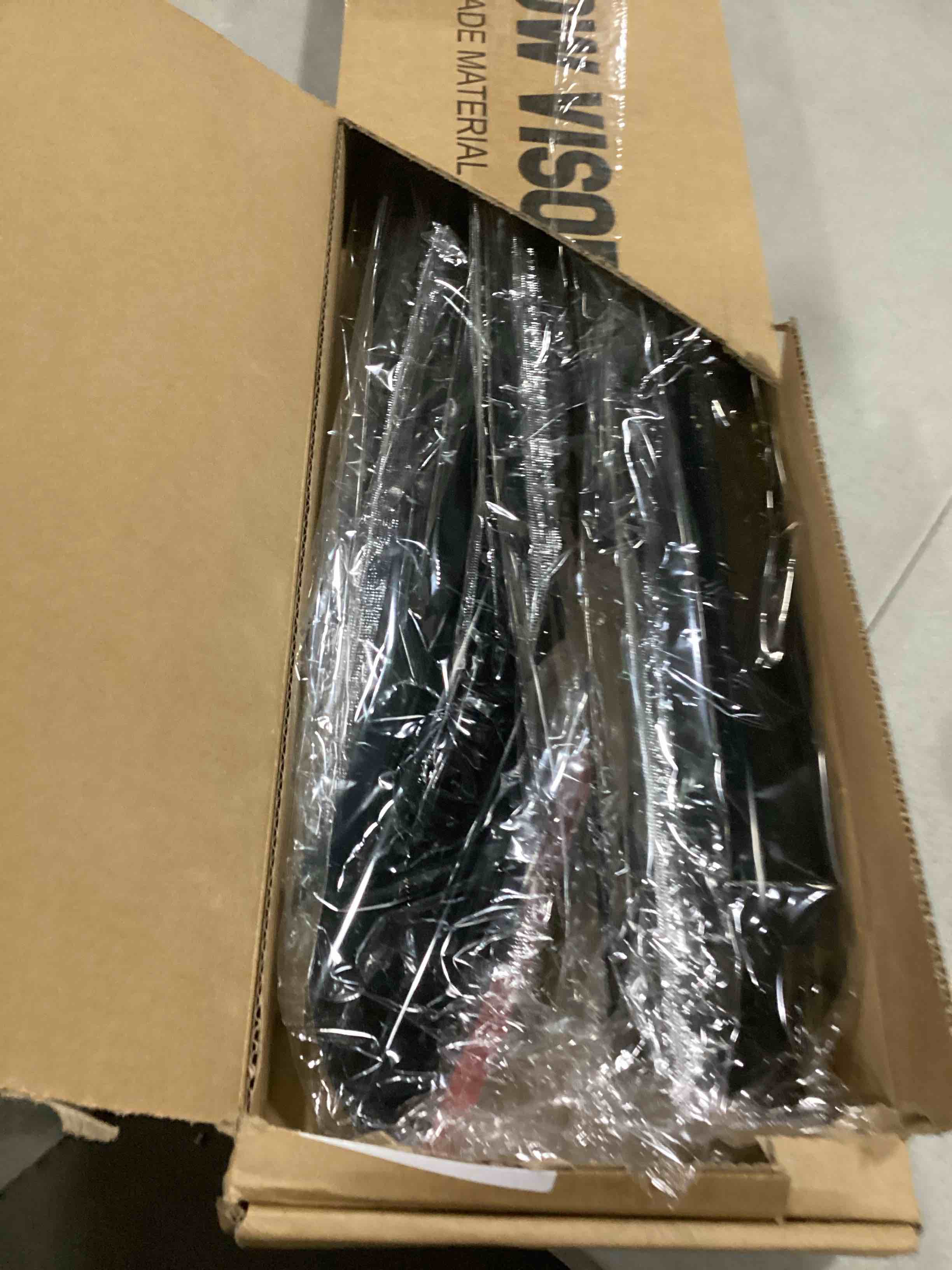 https://s3.amazonaws.com/lotting-images-prod/bidfta/GRN6665760_1736872998006.jpeg