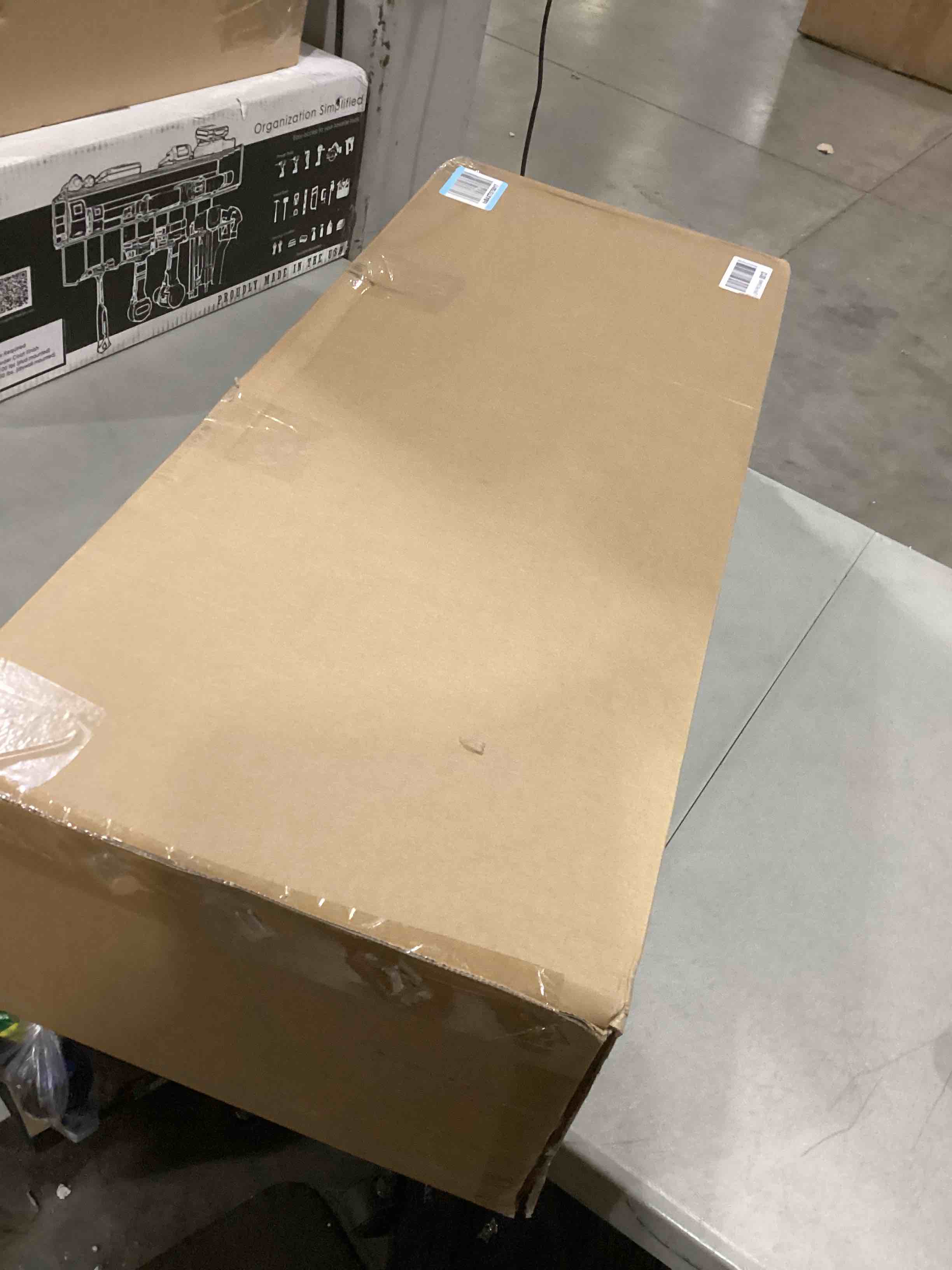 https://s3.amazonaws.com/lotting-images-prod/bidfta/GRN6665815_1736880910232.jpeg