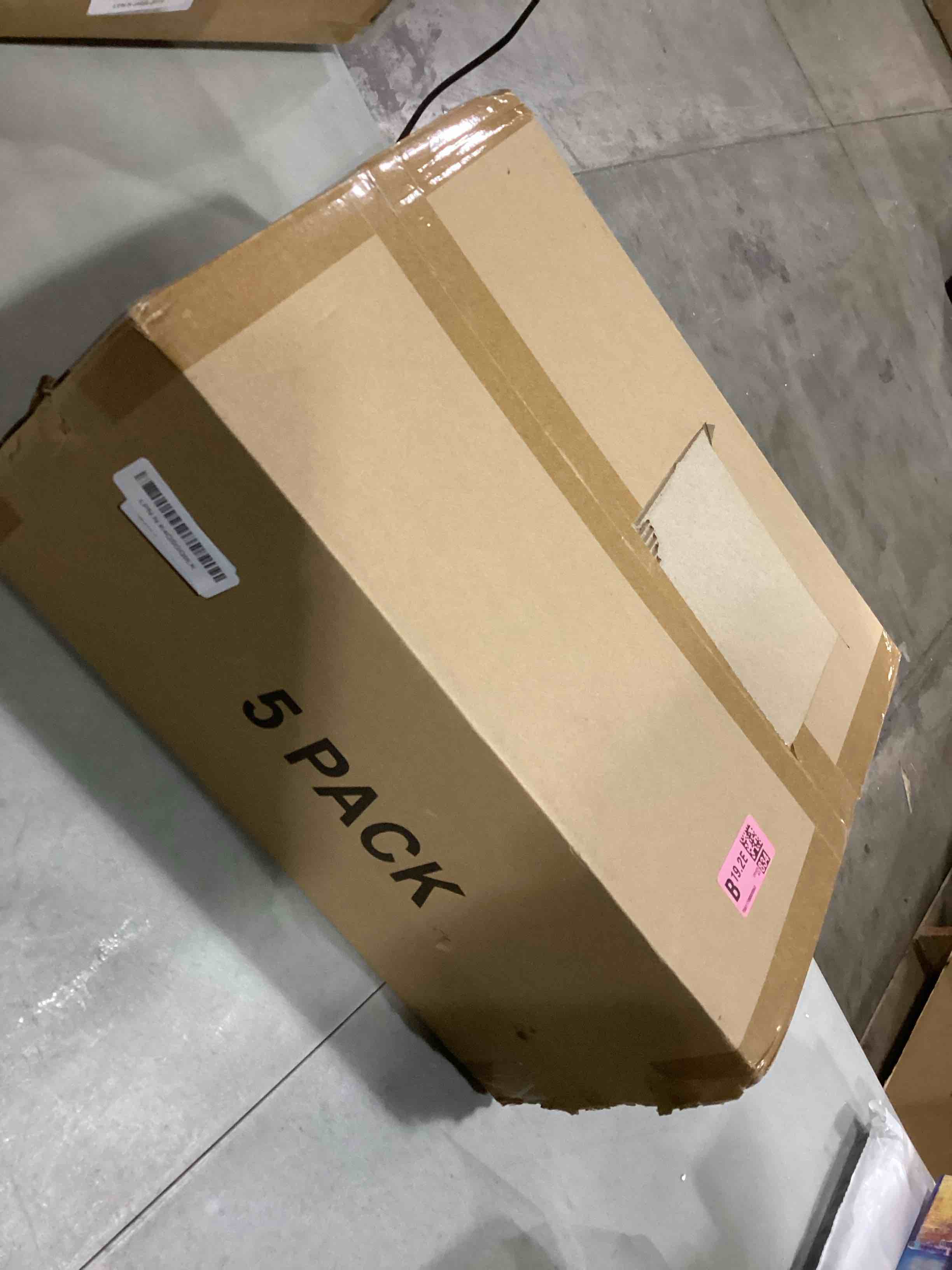 https://s3.amazonaws.com/lotting-images-prod/bidfta/GRN6666014_1736969989712.jpeg
